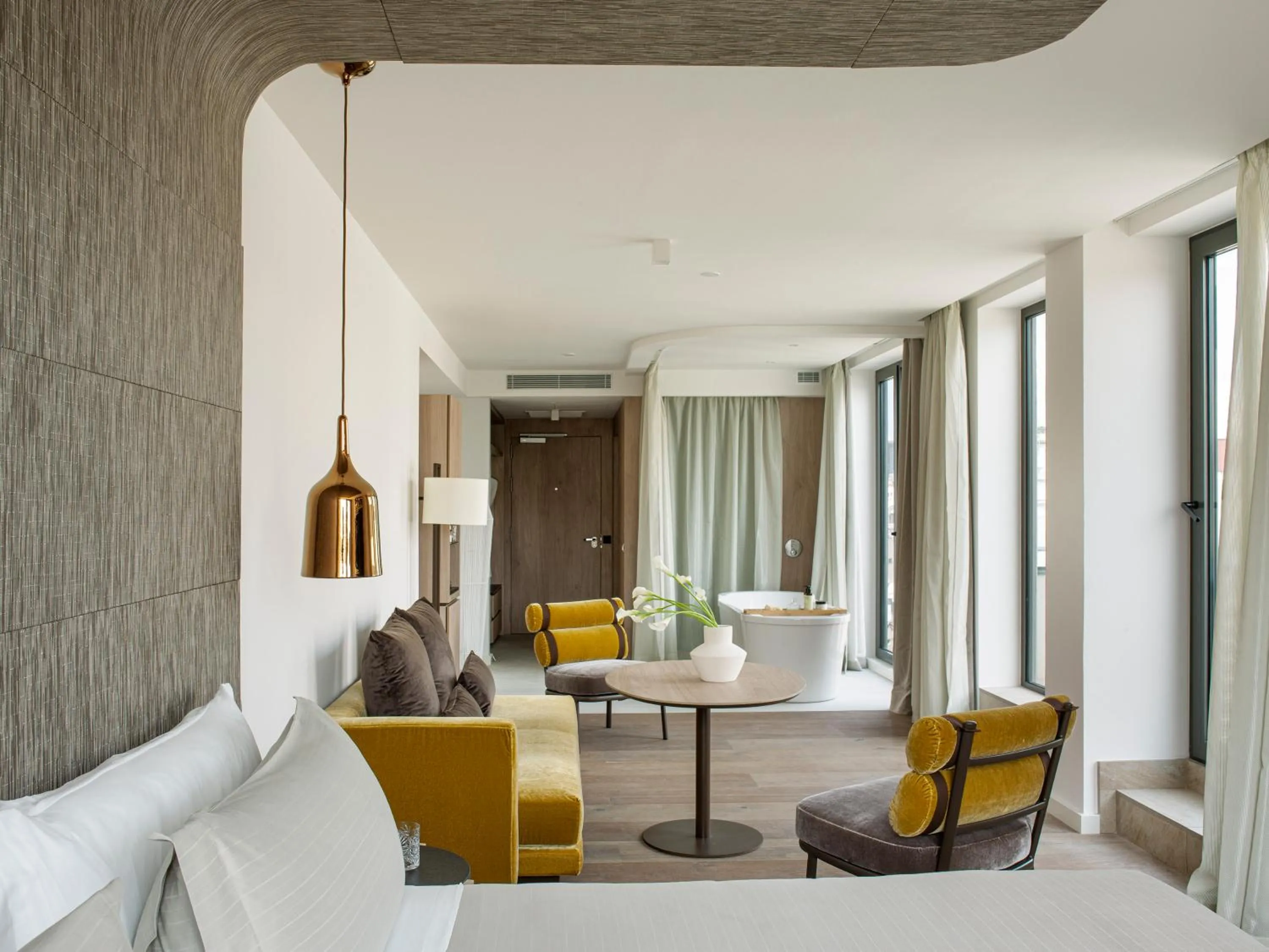 Photo of the whole room in ME Barcelona