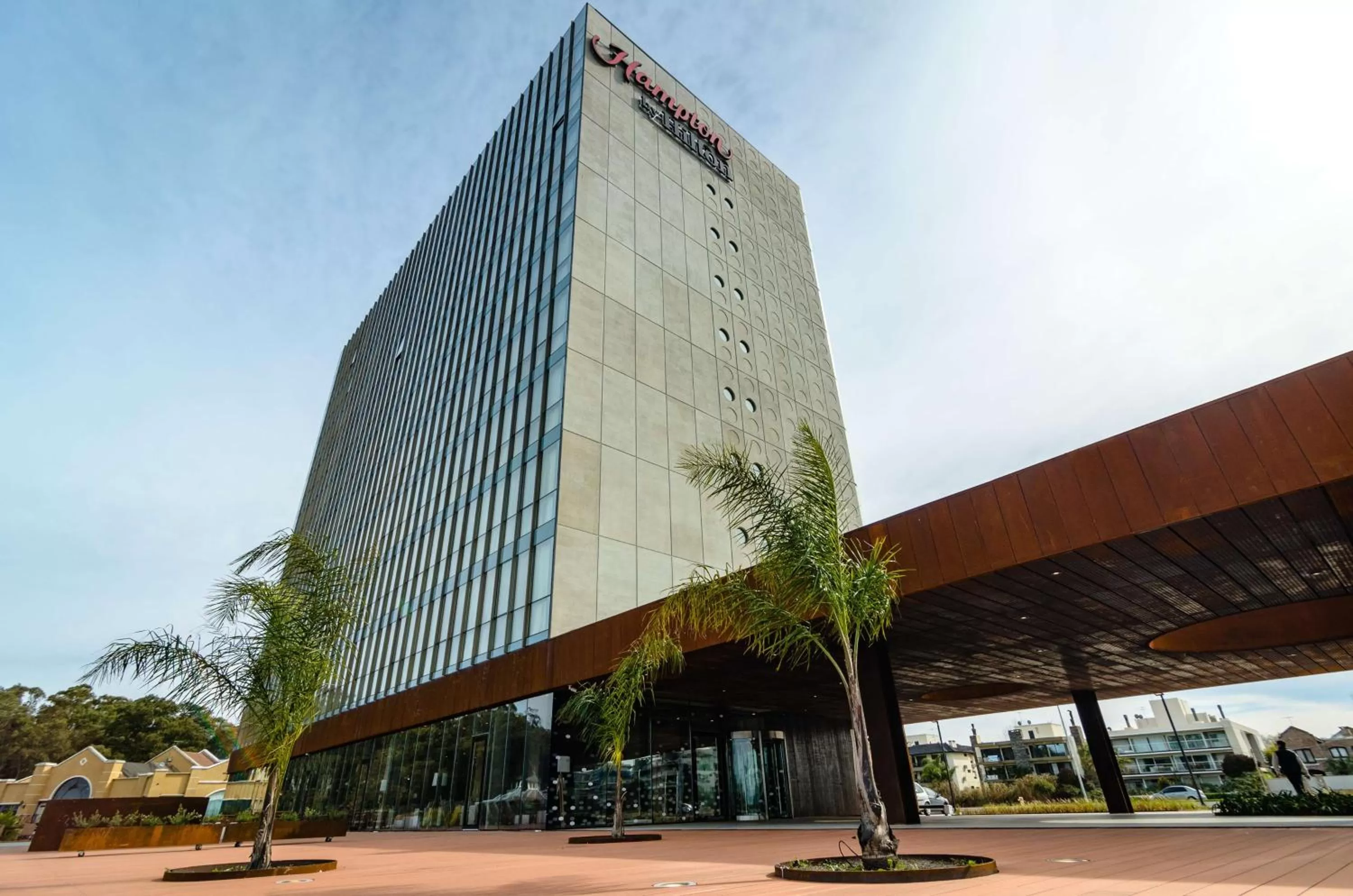 Property building in Hampton By Hilton Montevideo Carrasco