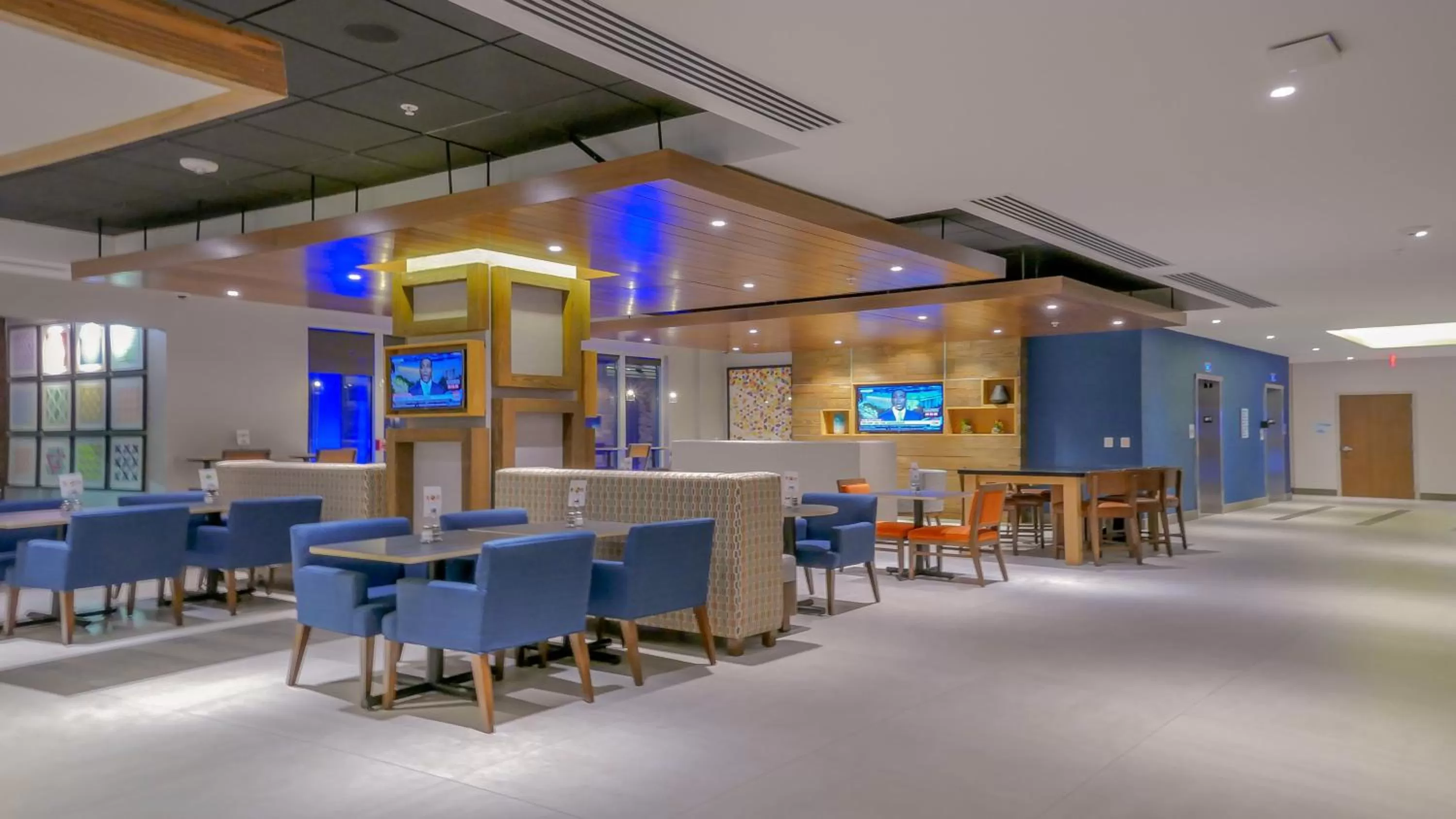 Breakfast in Holiday Inn Express & Suites Miami Airport East by IHG