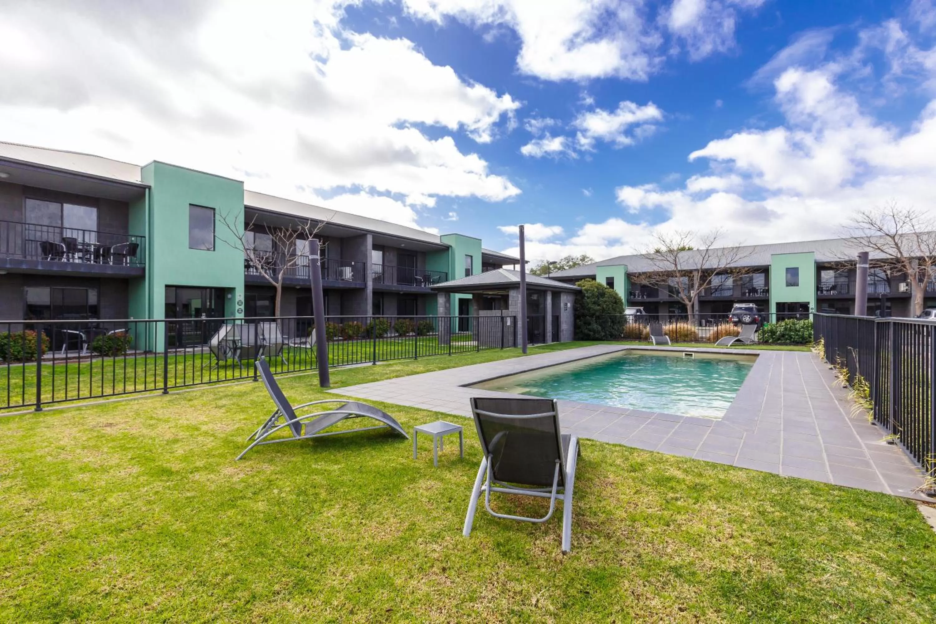 Pool view in Quest Sale