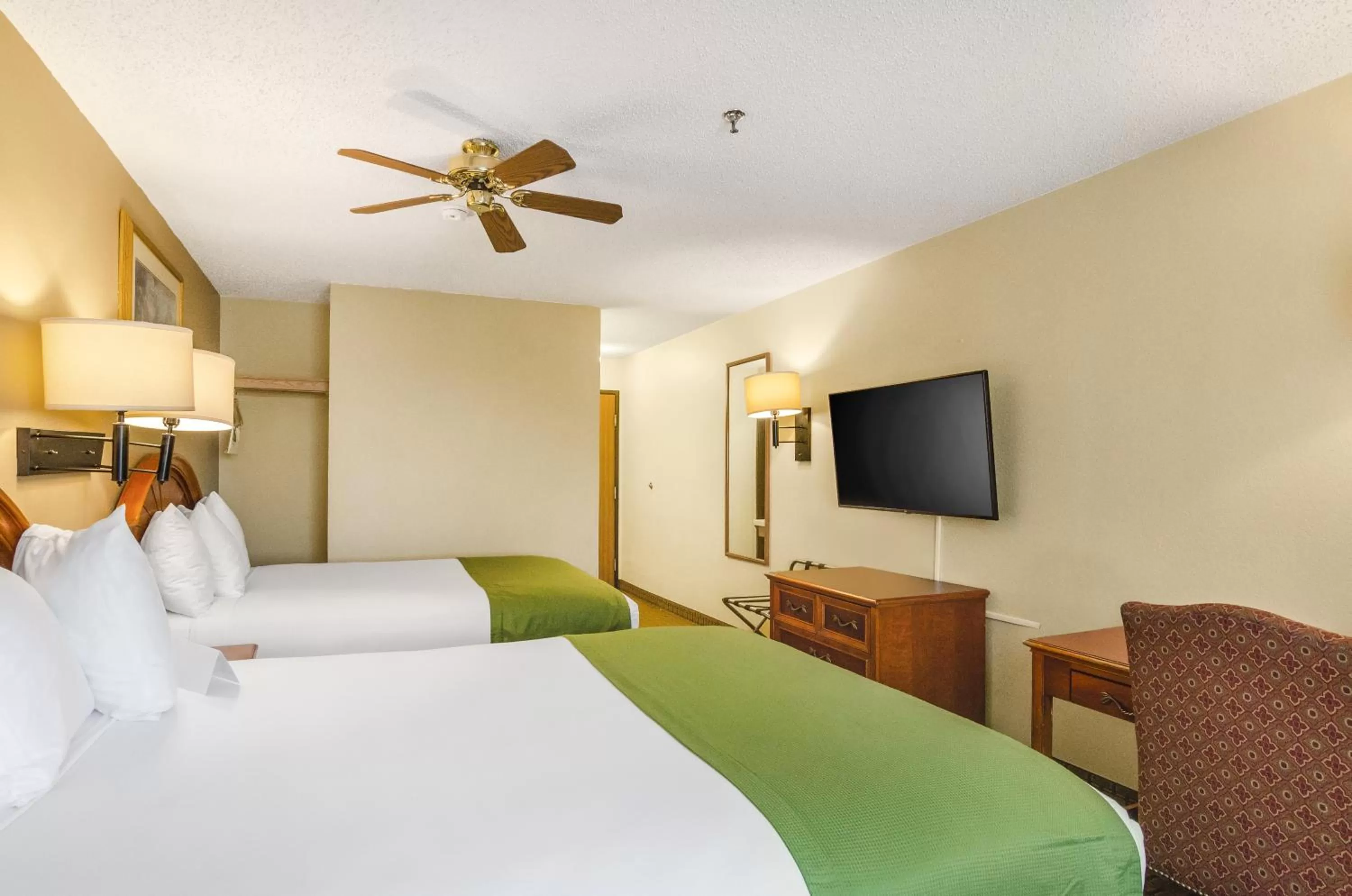 TV and multimedia, Bed in Cheyenne Guest Inn