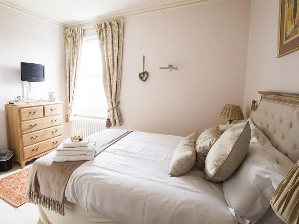 Double Room with Private Bathroom in Lodge Farm Bed & Breakfast Double Room with Private Bathroom in Lodge Farm Bed & Breakfast