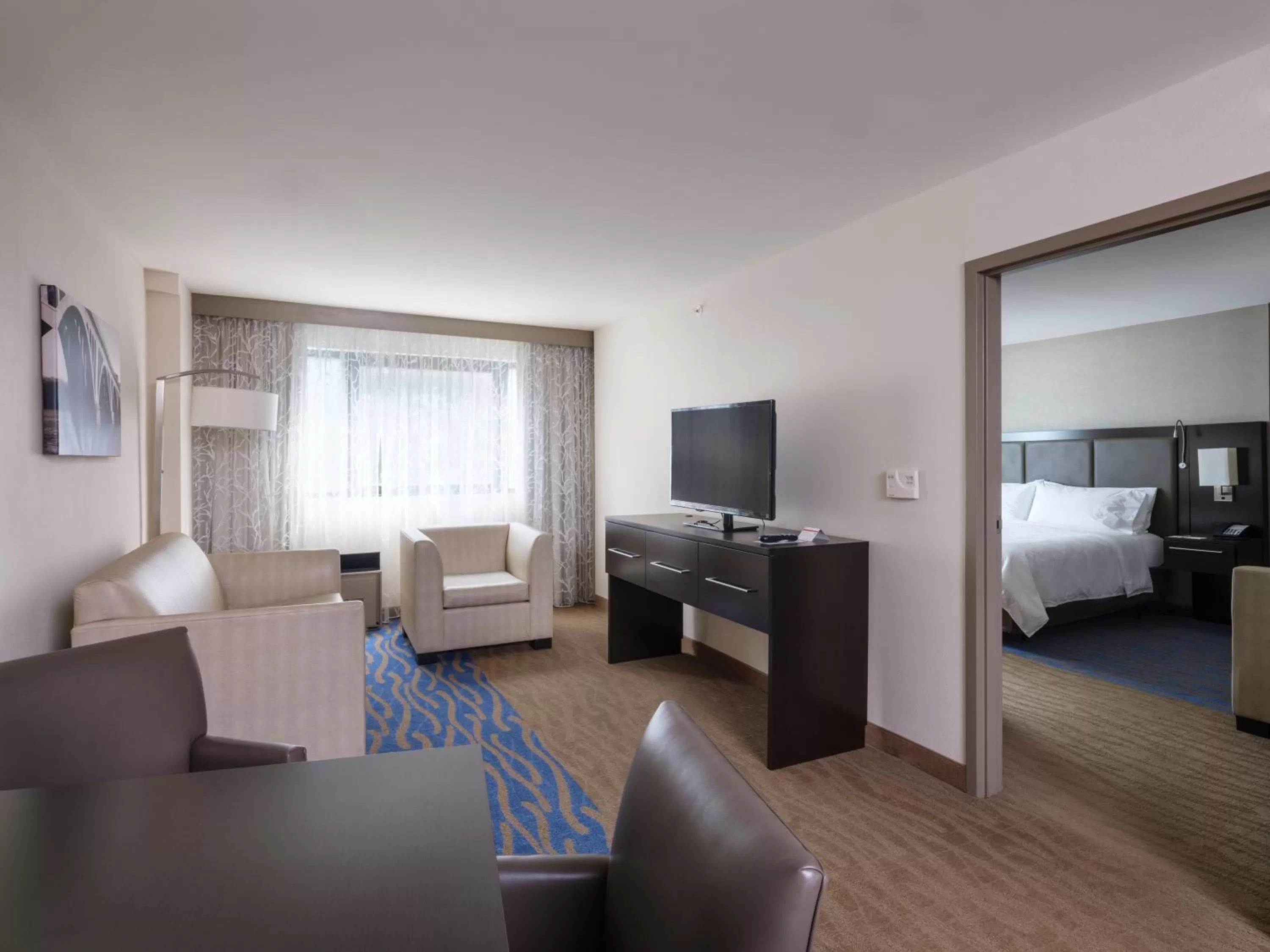 Photo of the whole room, Bed in Holiday Inn Washington Capitol-National Mall by IHG
