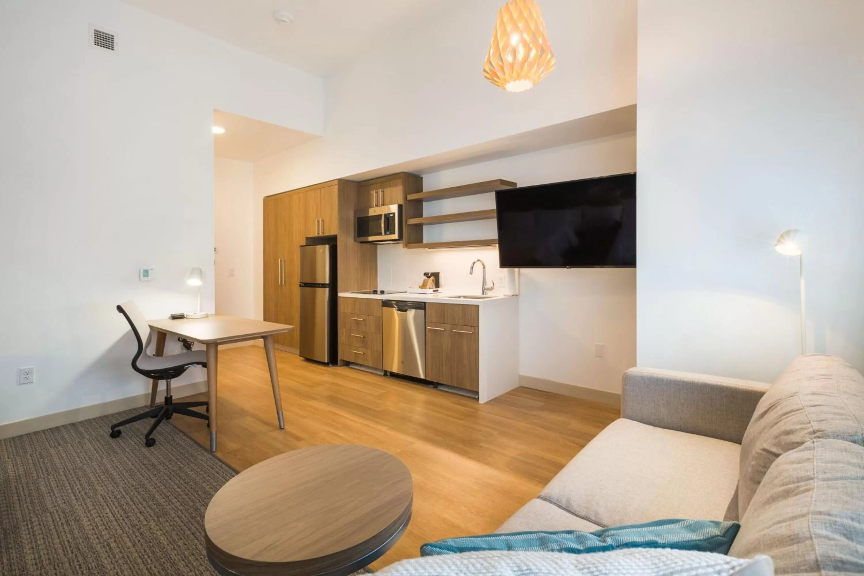 Kitchen or kitchenette in Element Denver International Airport