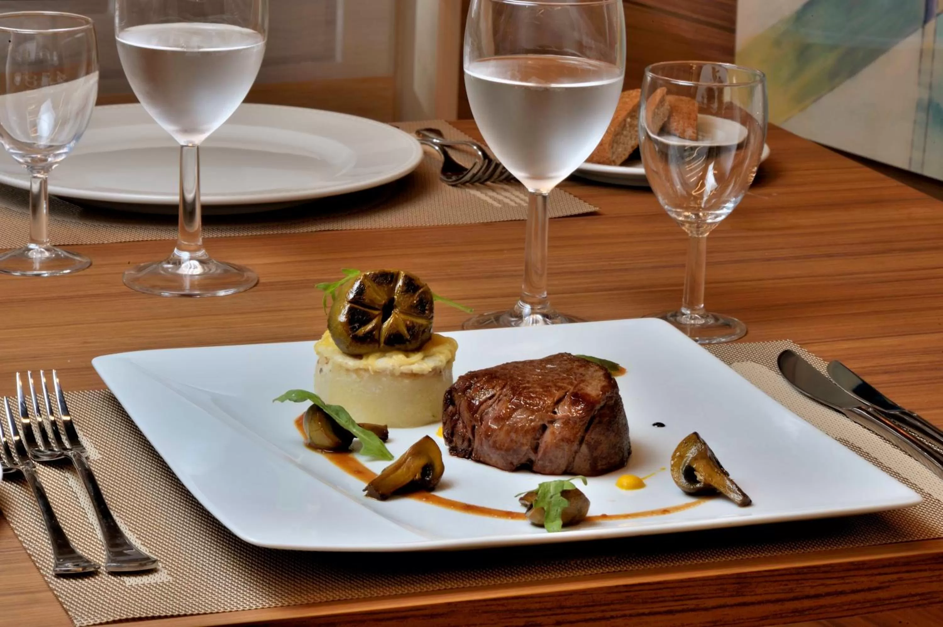 Restaurant/places to eat in Kenzi Basma