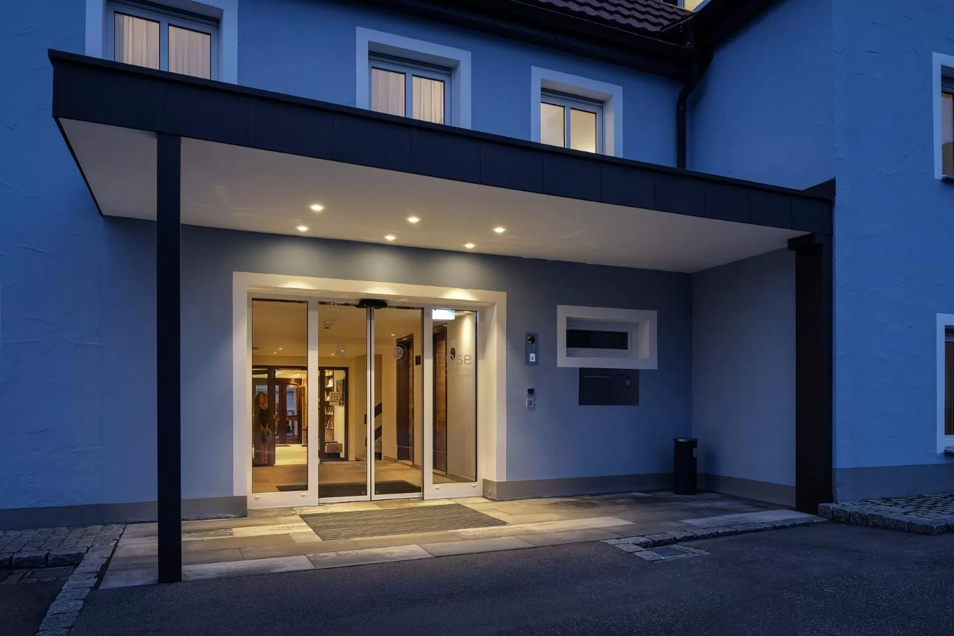 Property building in ApartHotel Rose