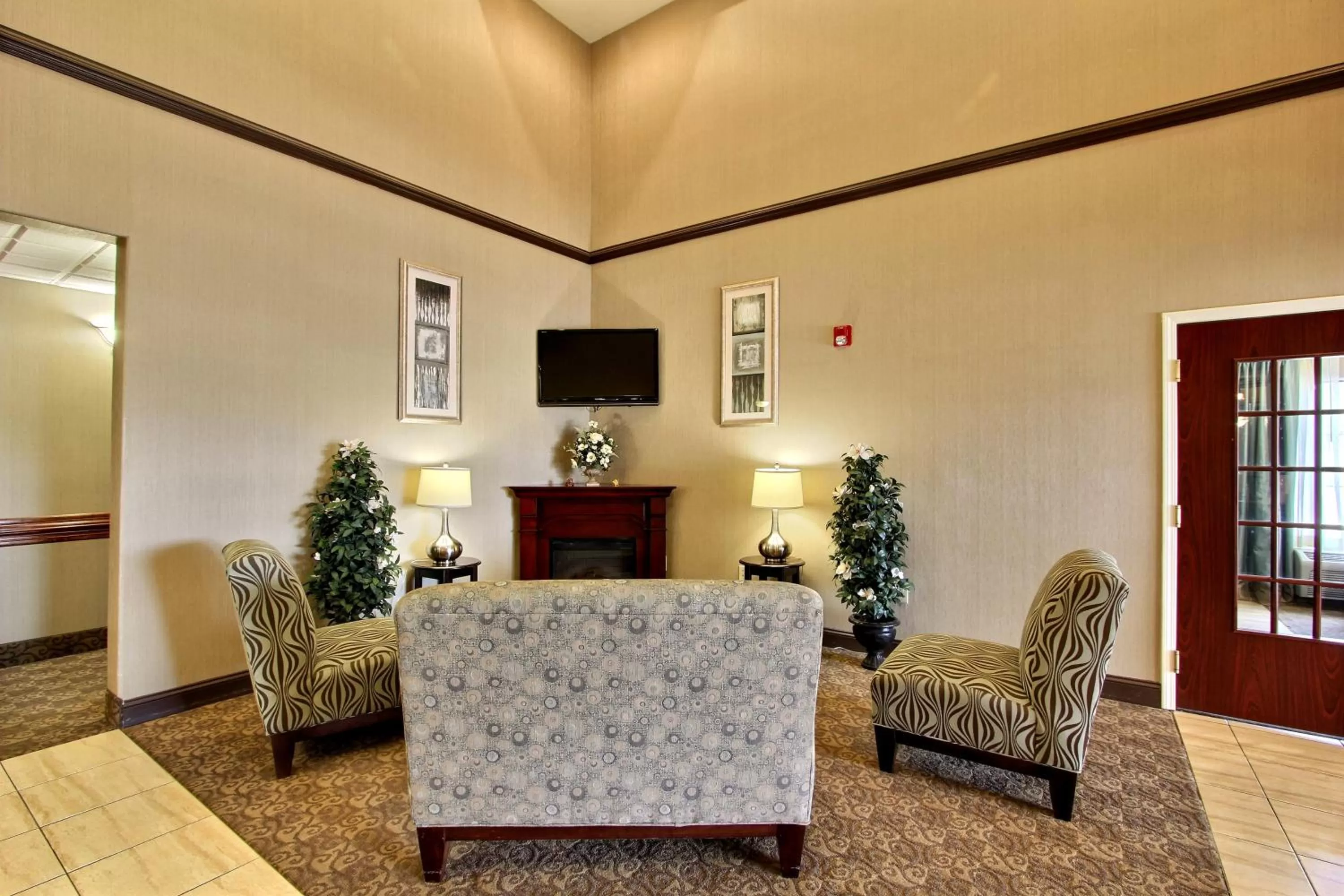 Lobby or reception in Magnolia Inn and Suites Pooler