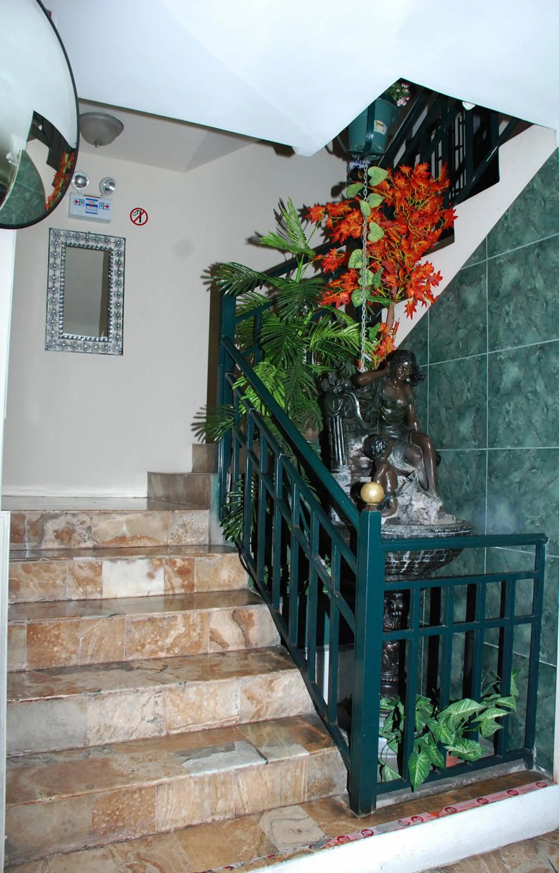 Property building in Hotel Bonaventure