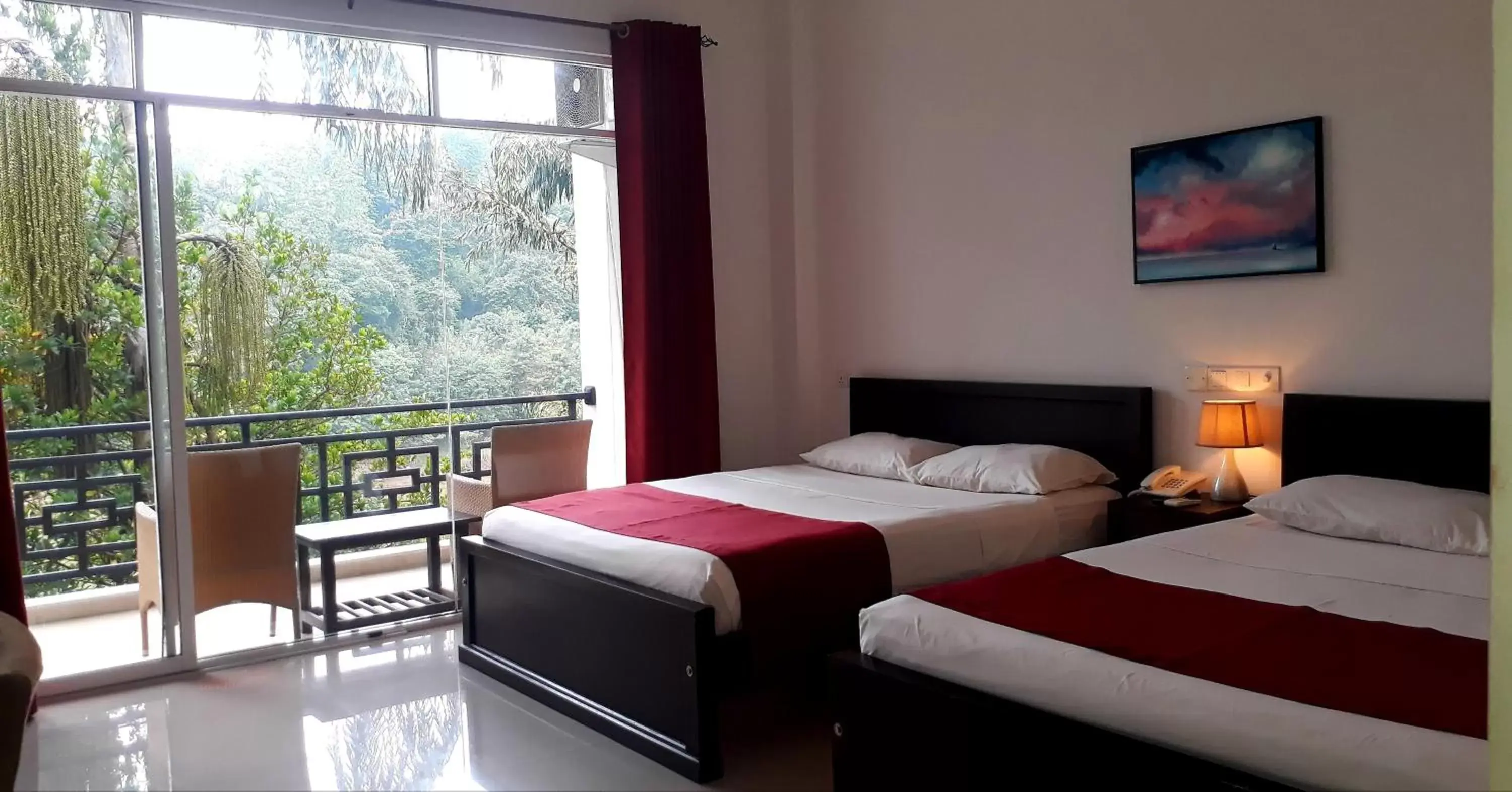 Riverfront Deluxe Family Room in Kandy Rivers Edge Nature Resort Riverfront Deluxe Family Room in Kandy Rivers Edge Nature Resort