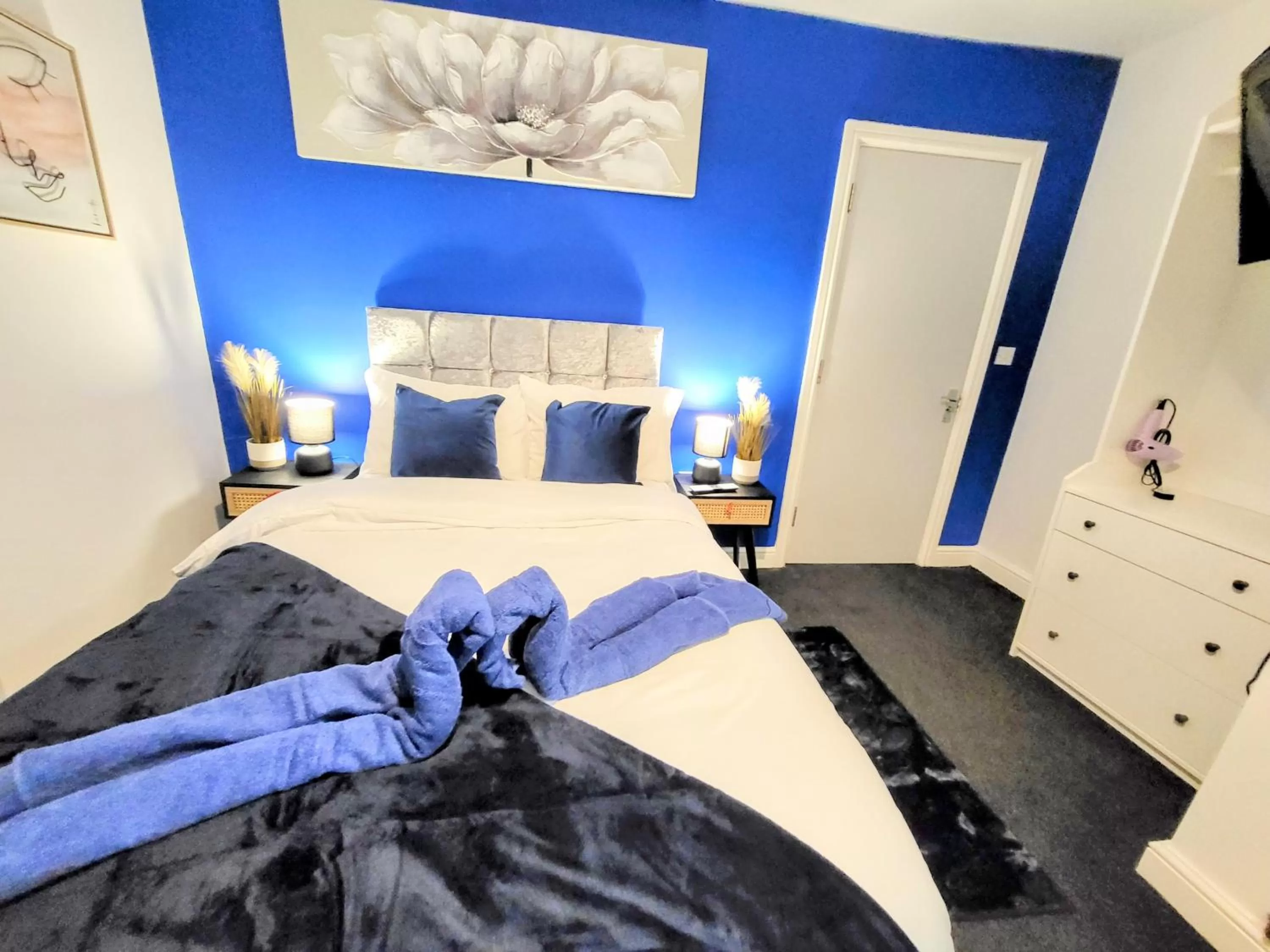 Bed in Burford Road - Stay. Sleep. Rest.