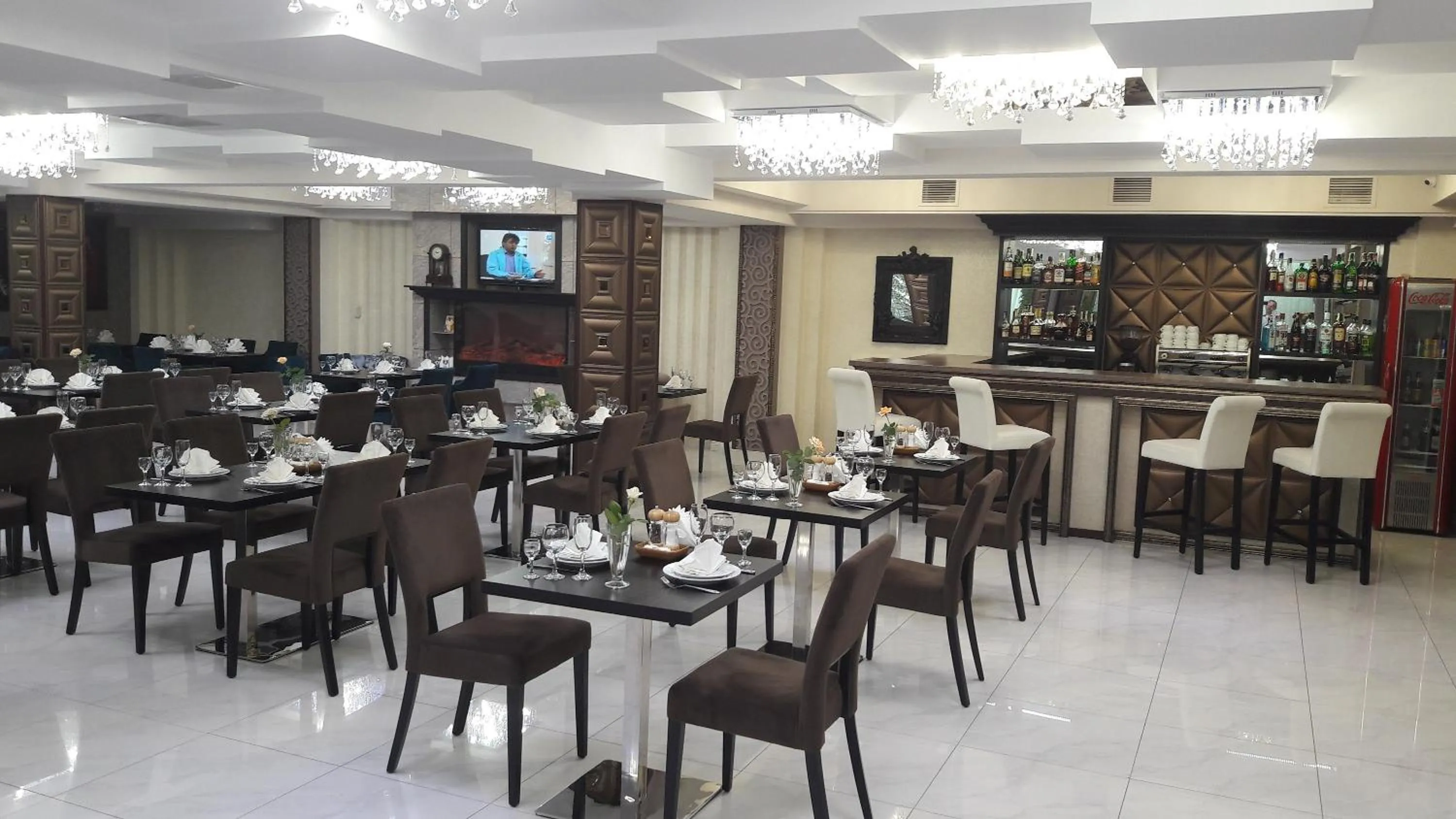 Restaurant/places to eat in Aria Hotel Chisinau