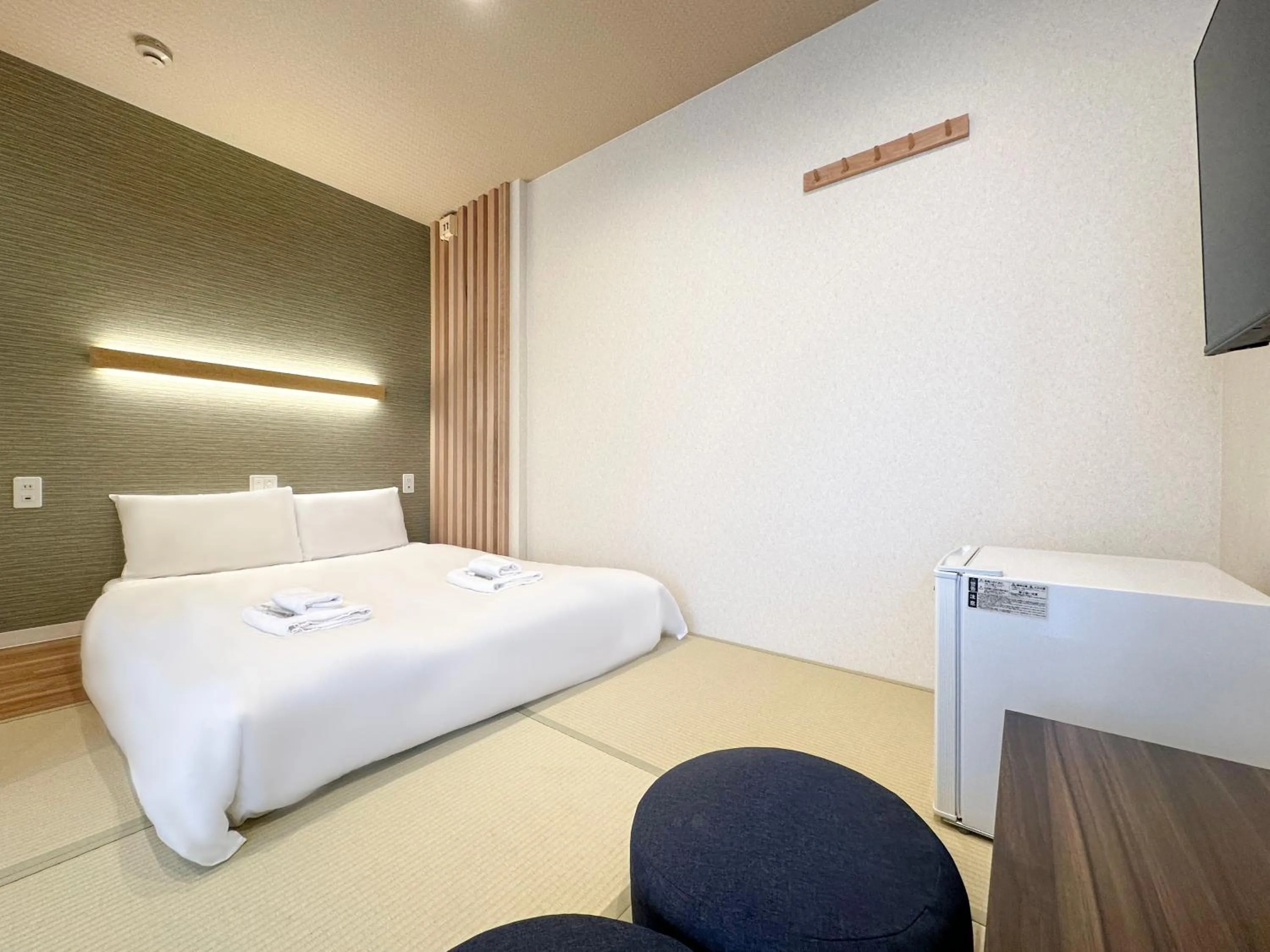 Bed in Osaka Ebisu Hotel