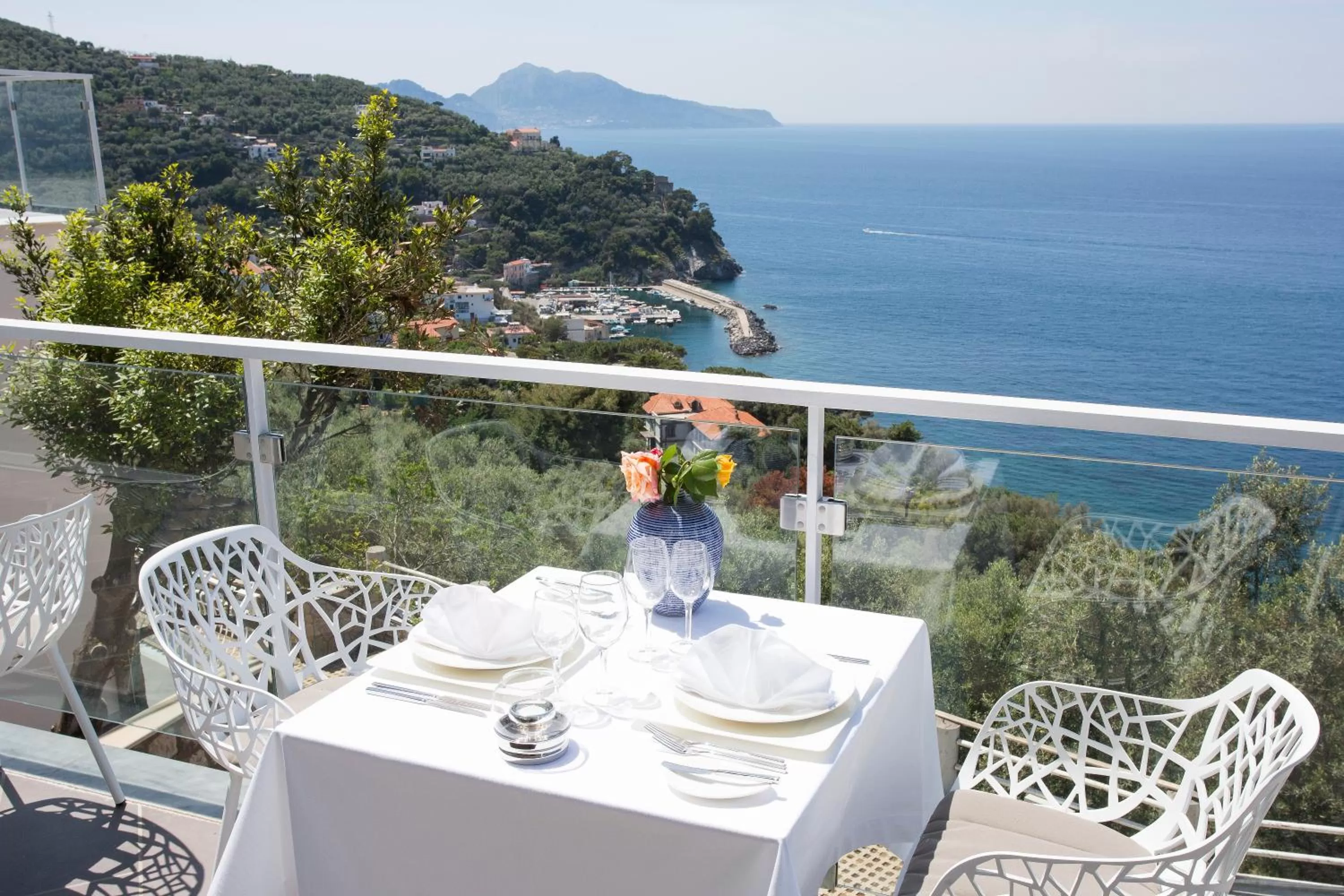 Restaurant/places to eat in Villa Fiorella Art Hotel