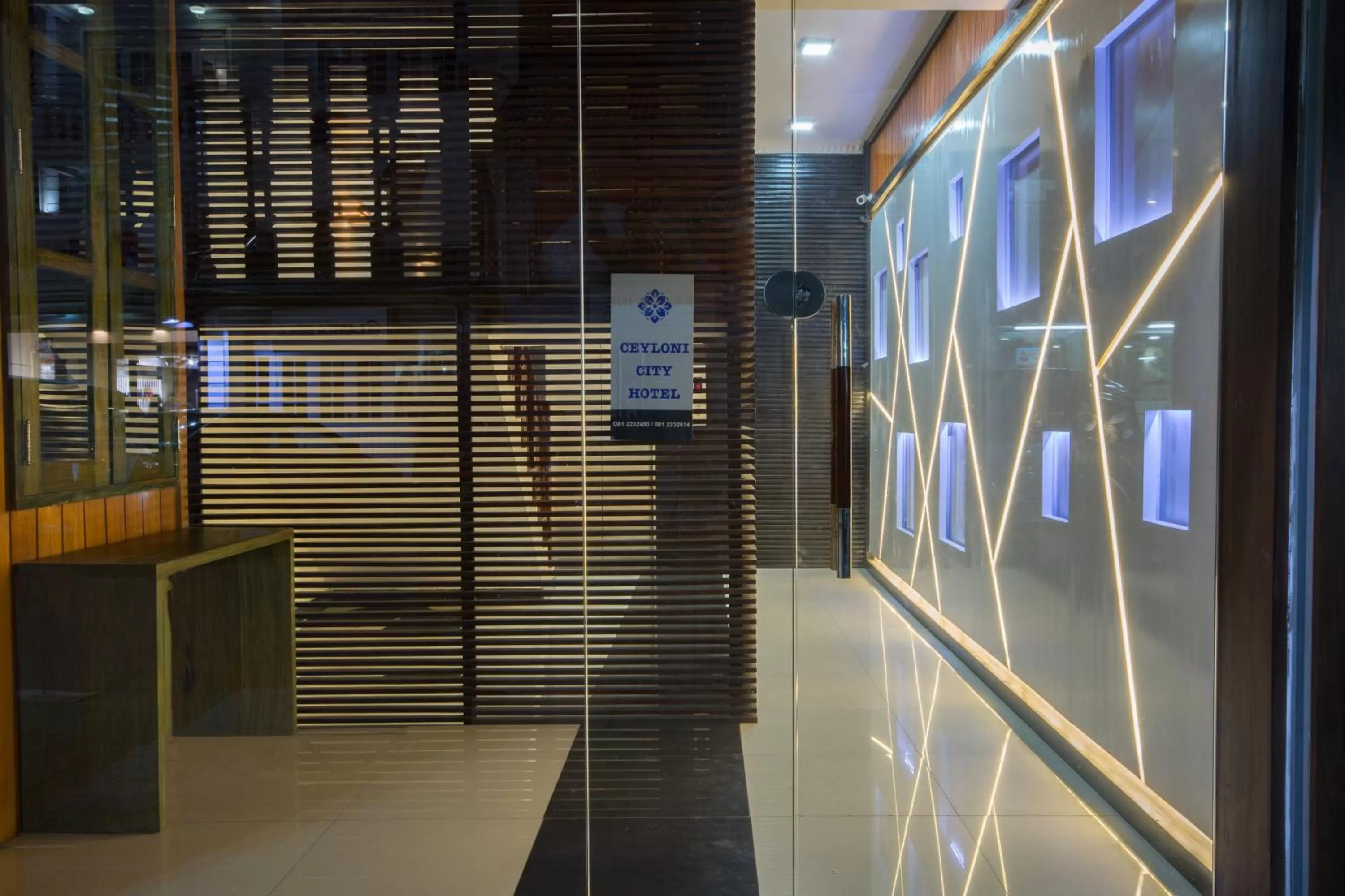 Facade/entrance in Ceyloni City Hotel