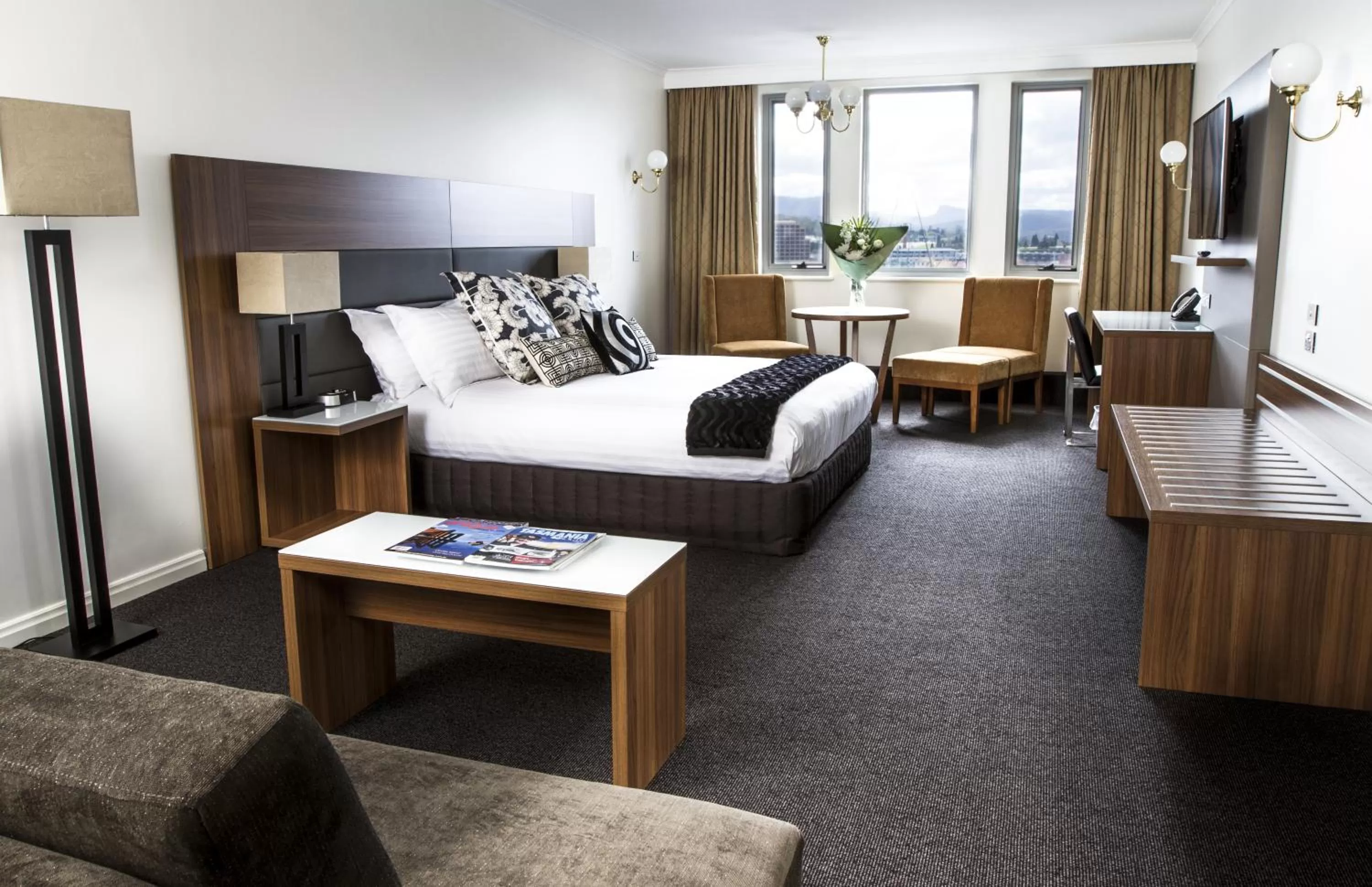 Photo of the whole room, Bed in Lenna Of Hobart