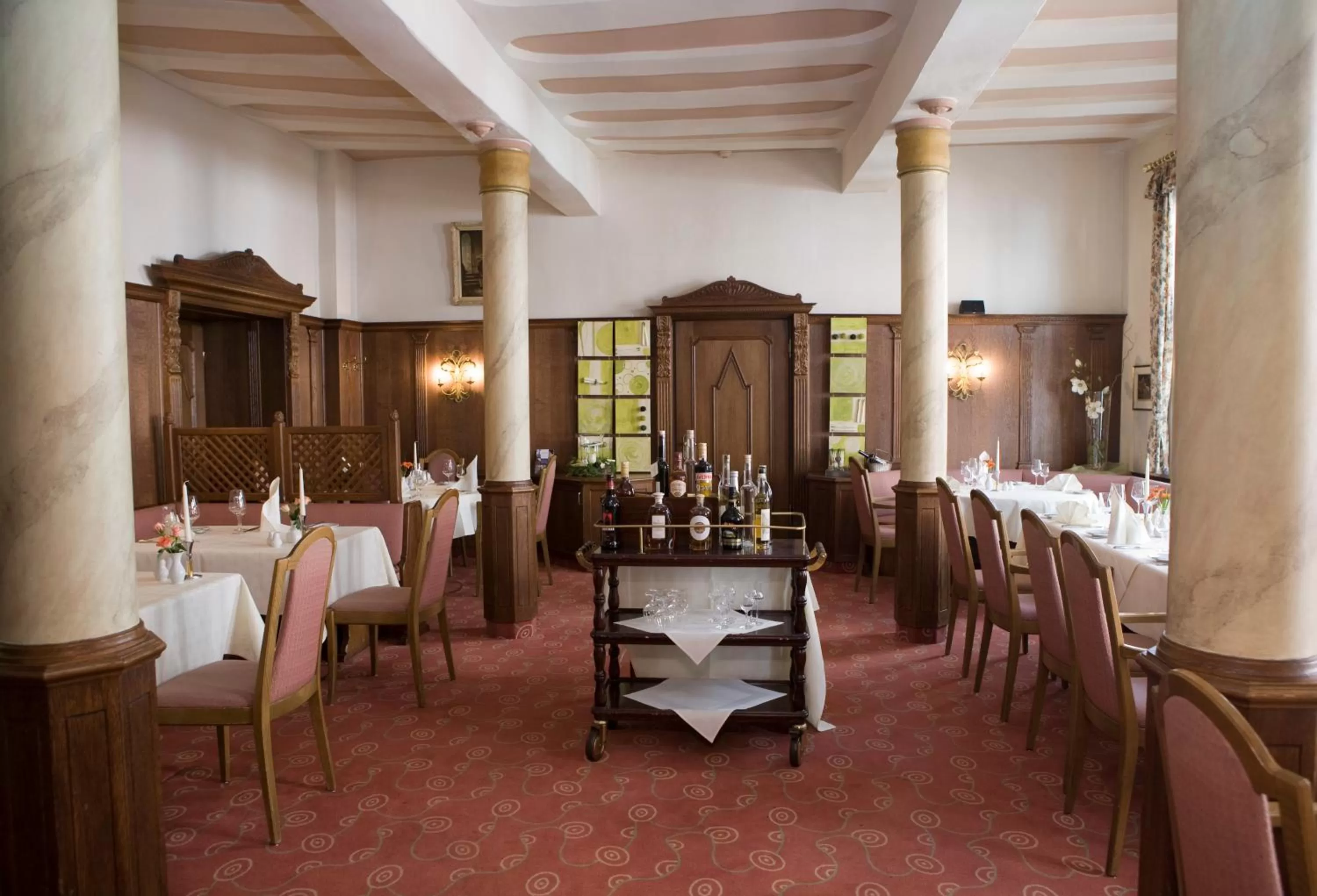 Restaurant/places to eat in Ringhotel Nassau-Oranien