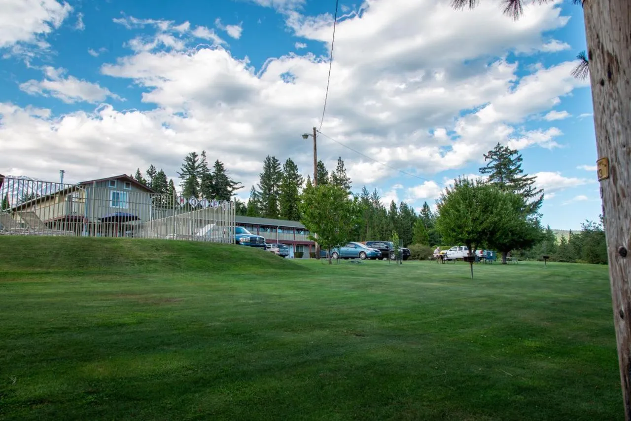 BBQ facilities in Swiss Holiday Lodge