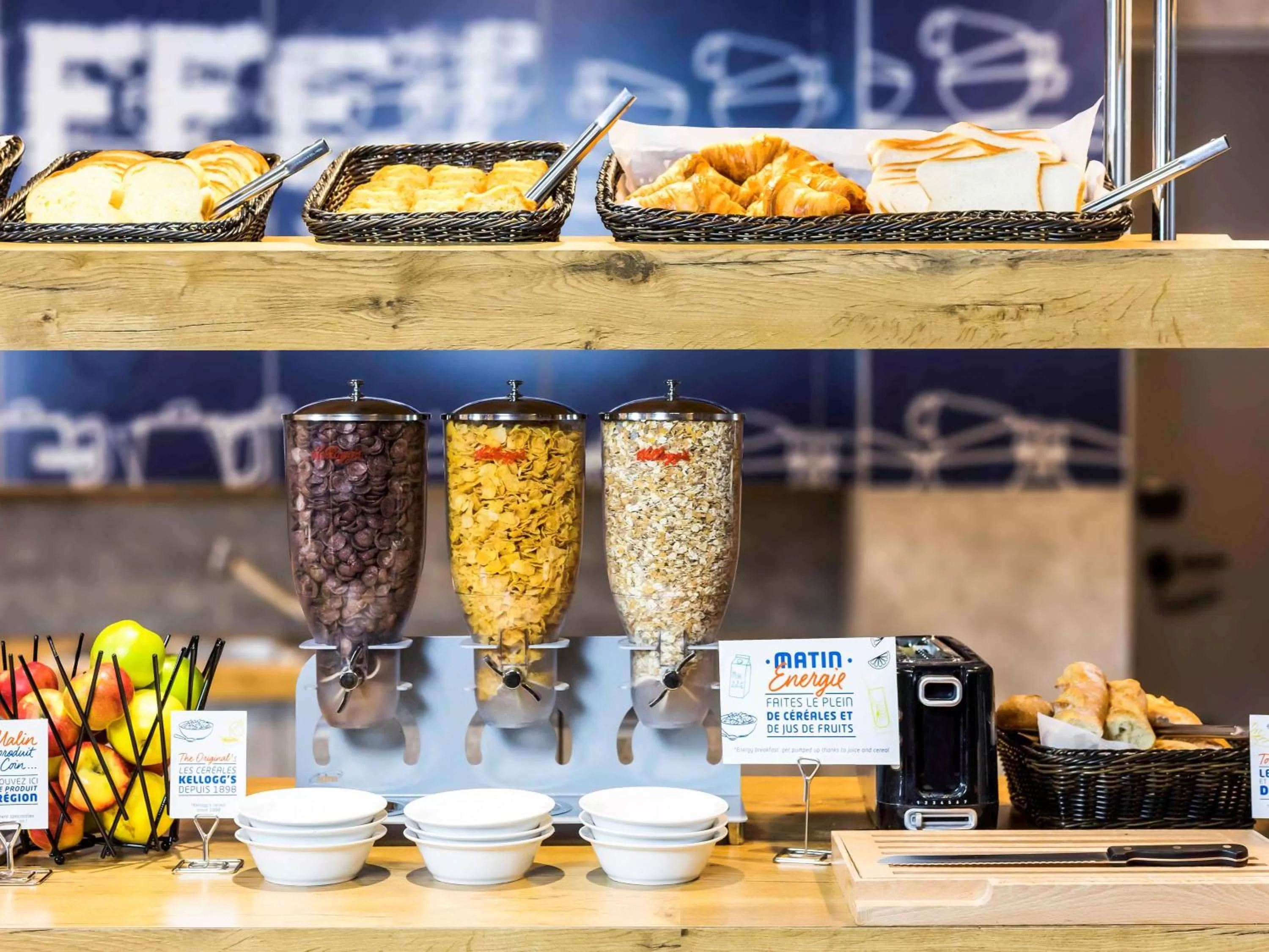 Restaurant/places to eat in IBIS Budget Aix en Provence Est Le Canet