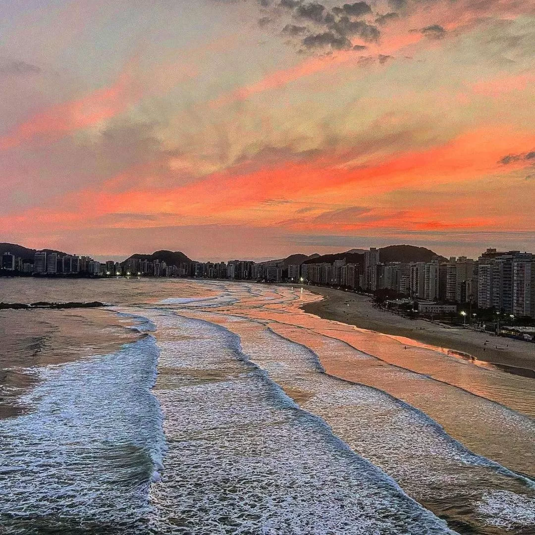 Beach in Grand Hotel Guarujá - A sua Melhor Experiência na Praia!