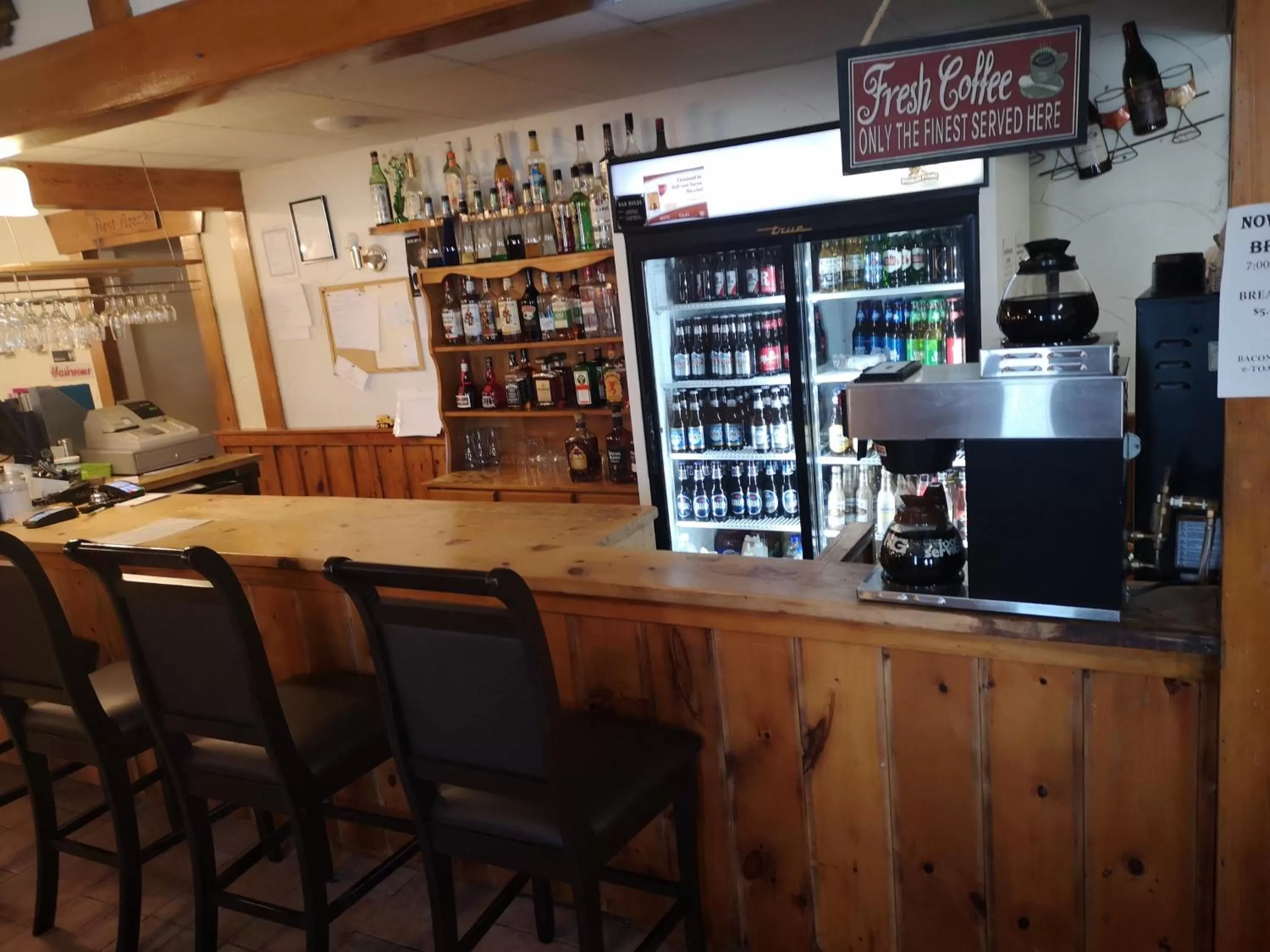 Lounge or bar in Englehart Motel