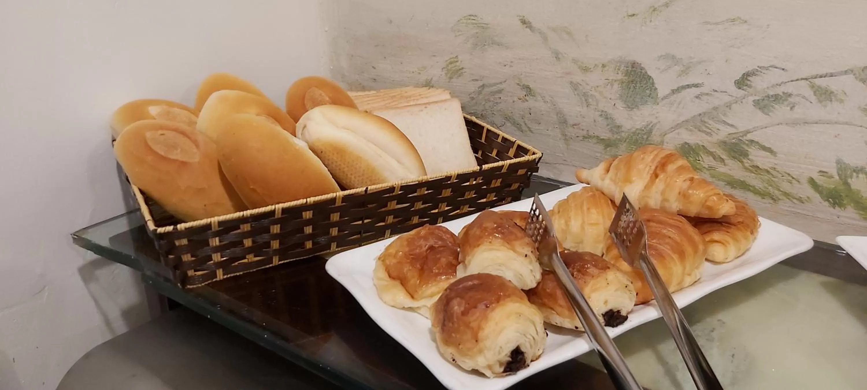 Food and drinks in Hanoi Endless Hotel