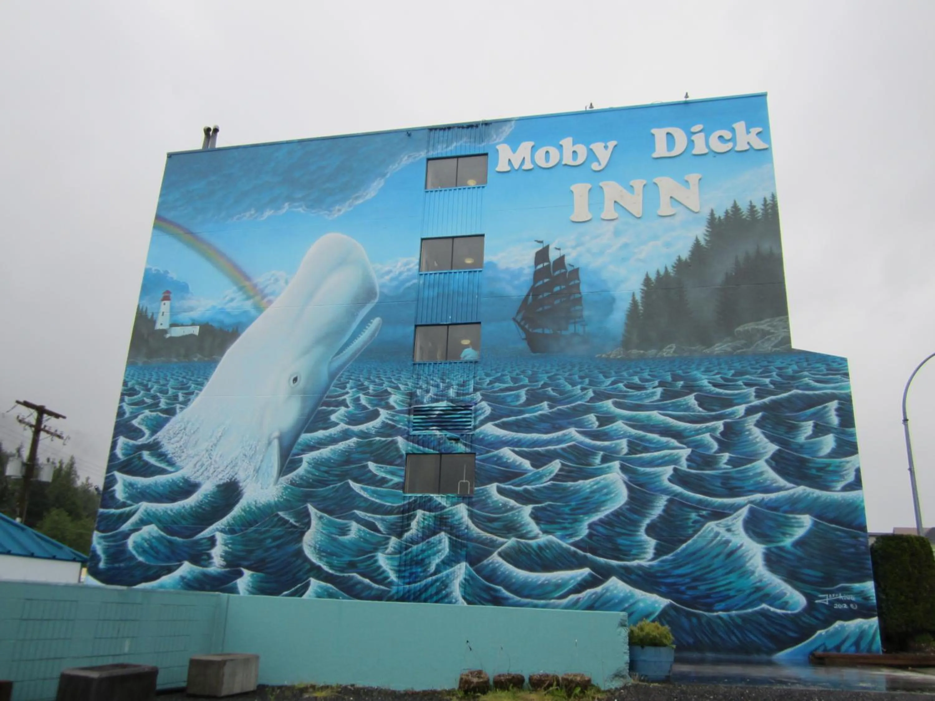 Facade/entrance in Moby Dick Inn