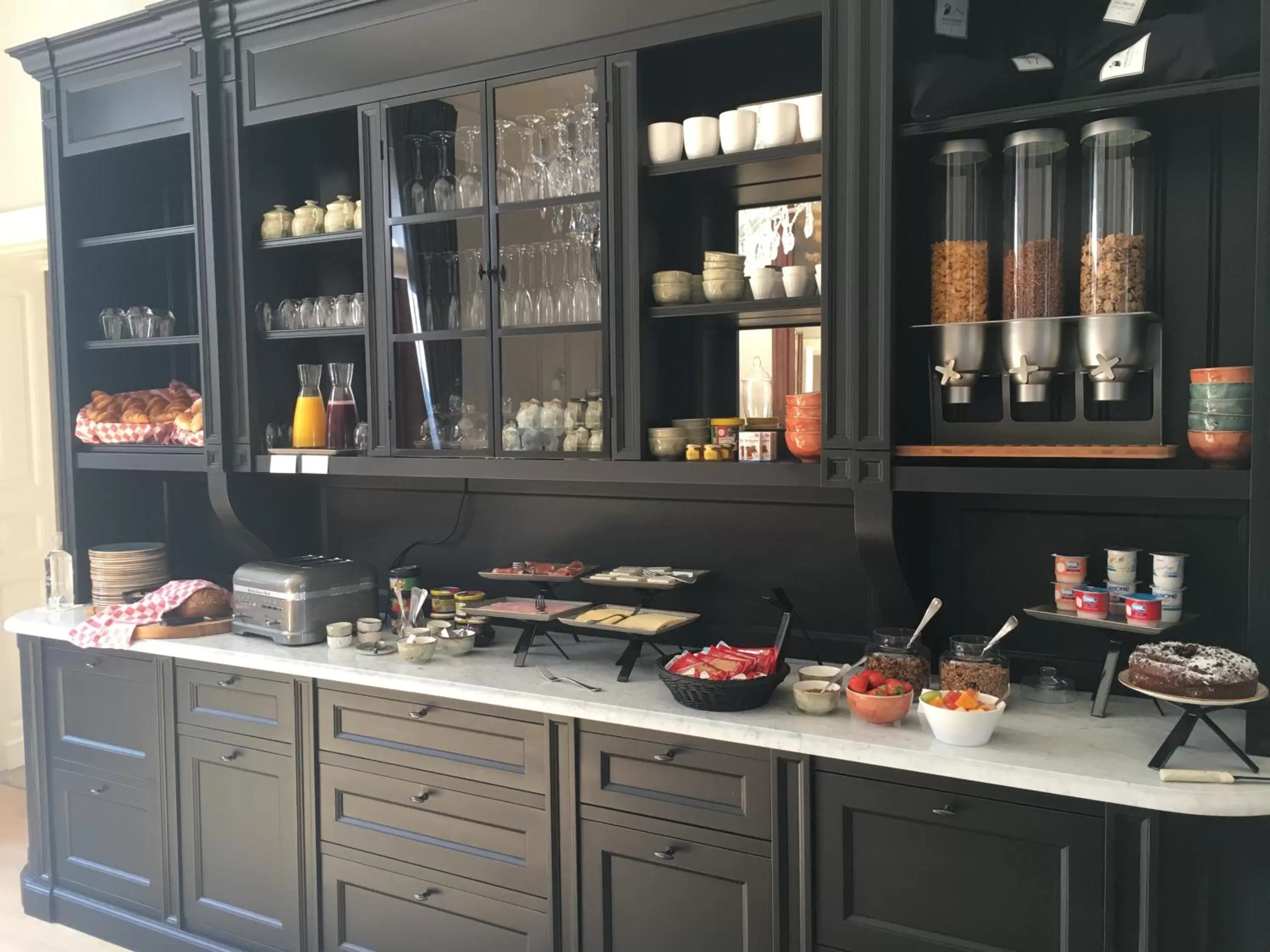 Breakfast, Kitchen/Kitchenette in Villa Copis