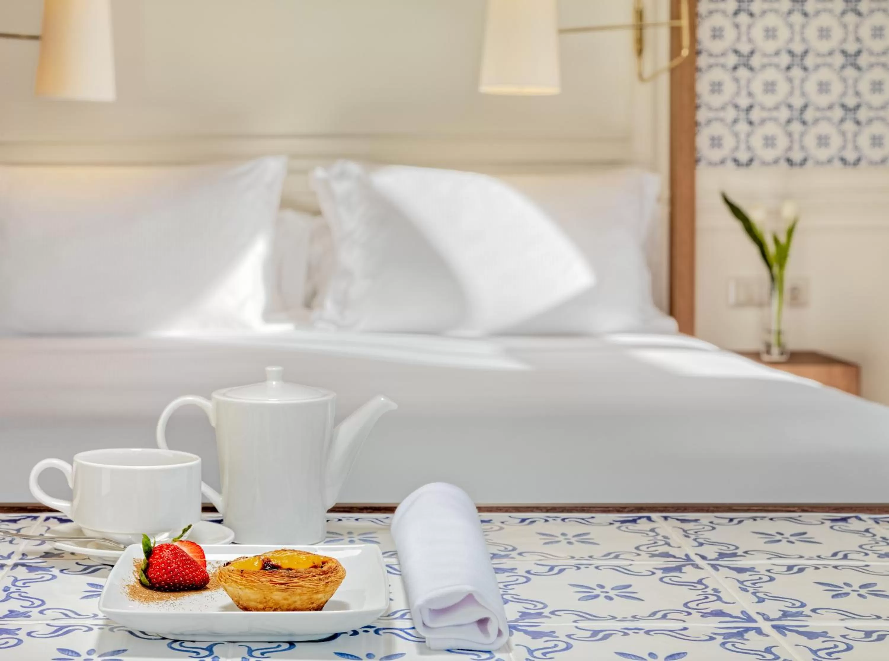 Coffee/tea facilities, Bed in H10 Duque de Loule