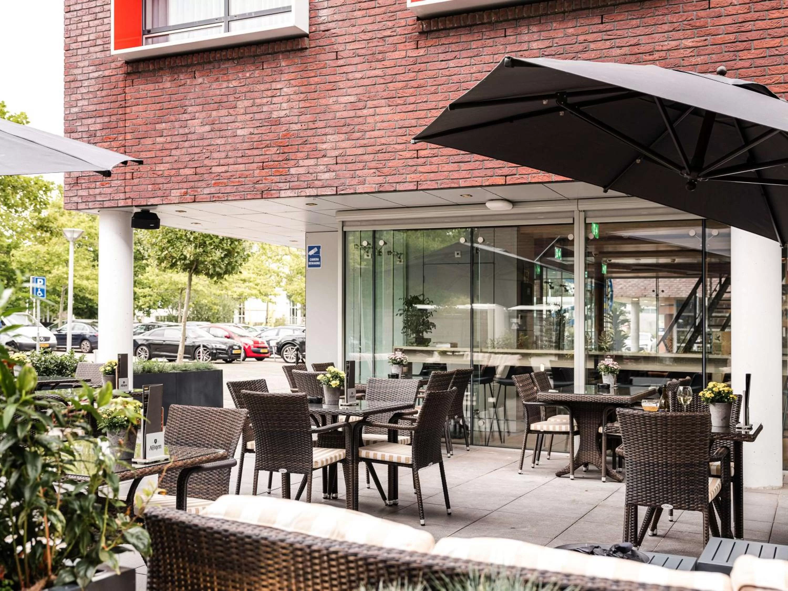 Patio in Executive Residency by Best Western Amsterdam Airport