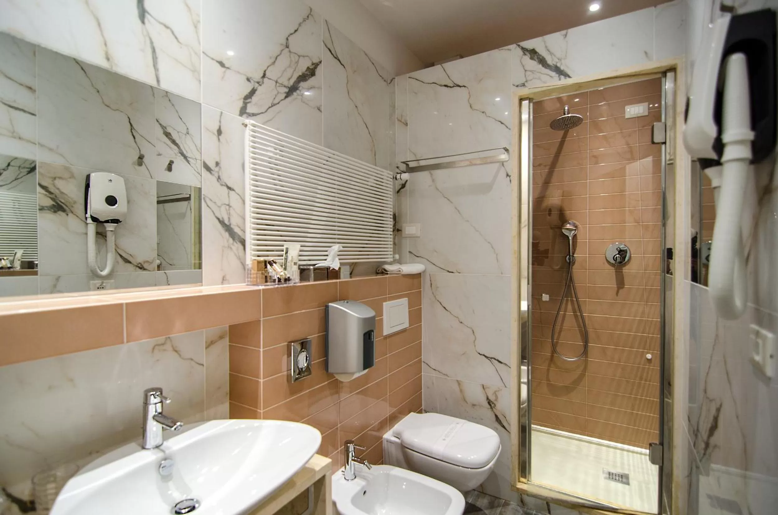 Bathroom in Lucca in Azzurro Maison de Charme