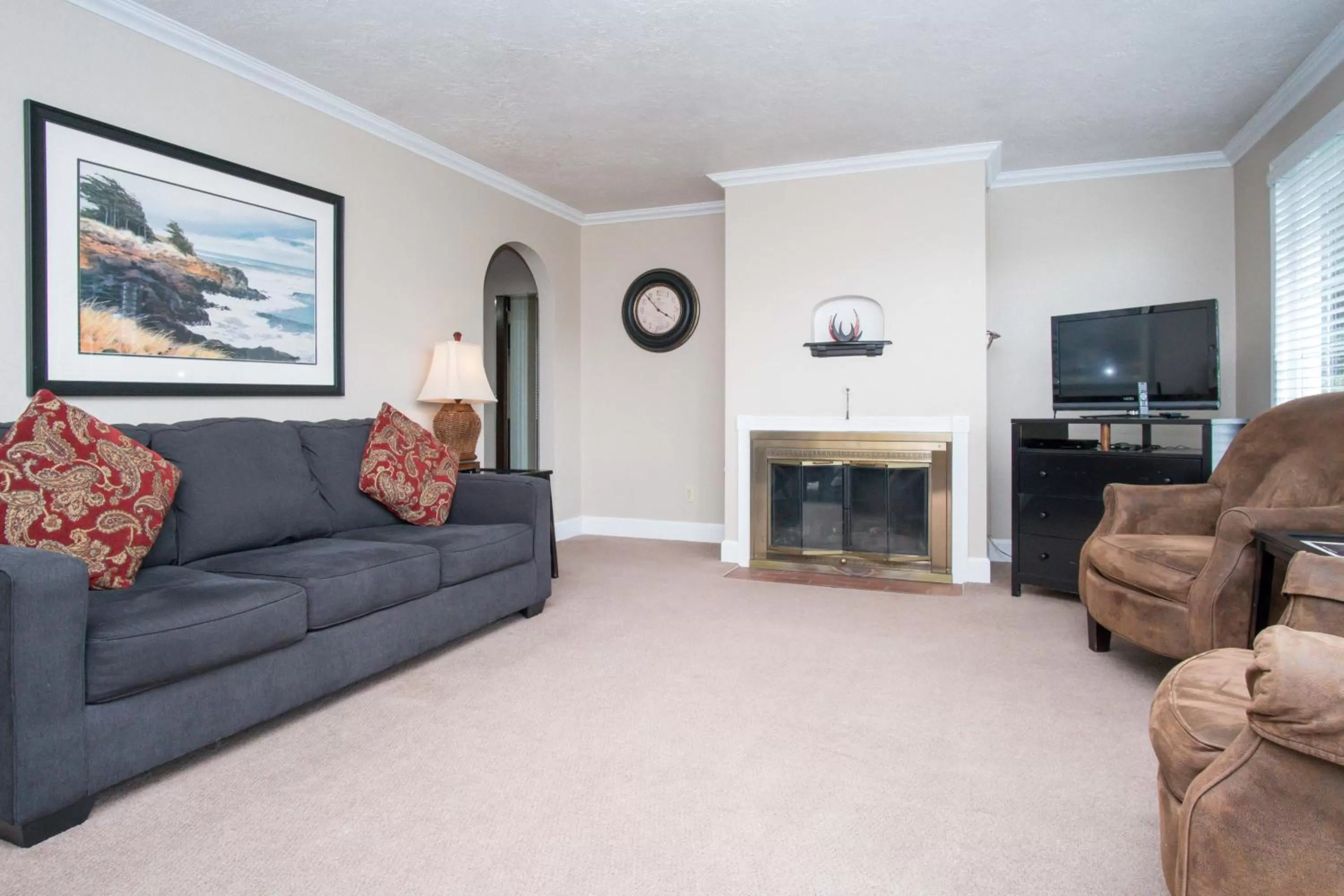 Seating Area in Ecola Creek Lodge