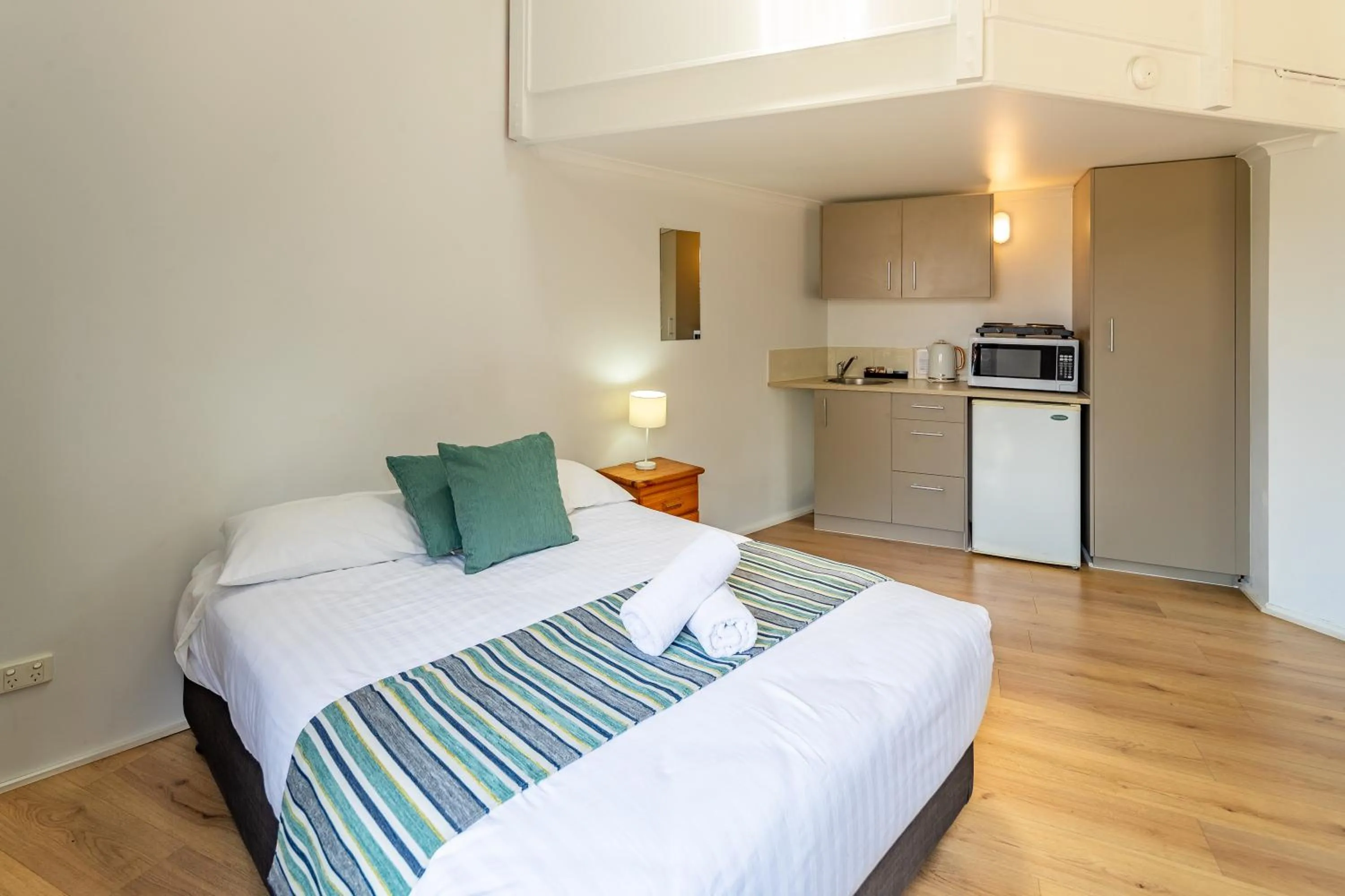 Bedroom, Bed in Ingenia Holidays Kingscliff