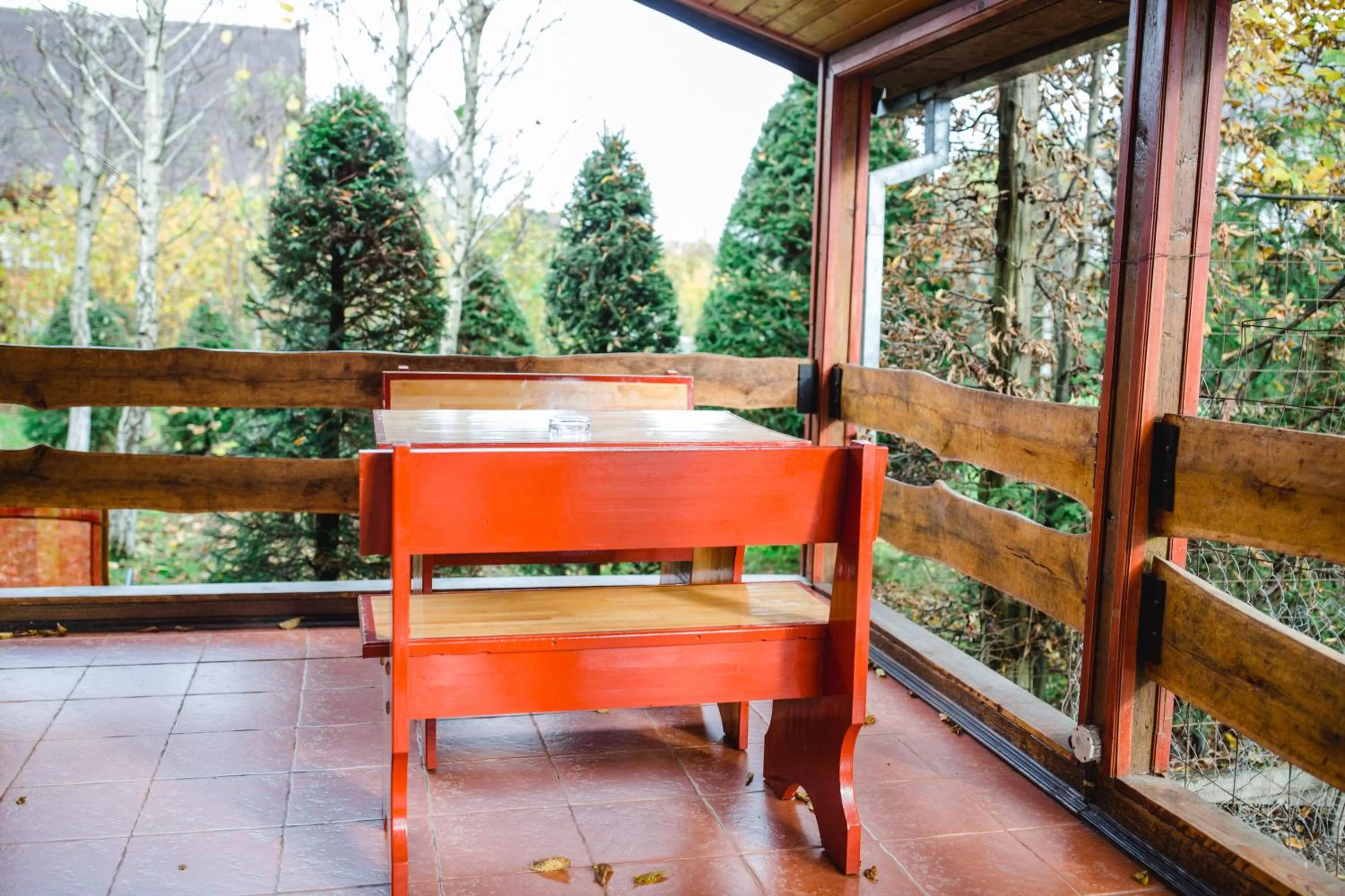 Day in Kolyba Opryshkiv