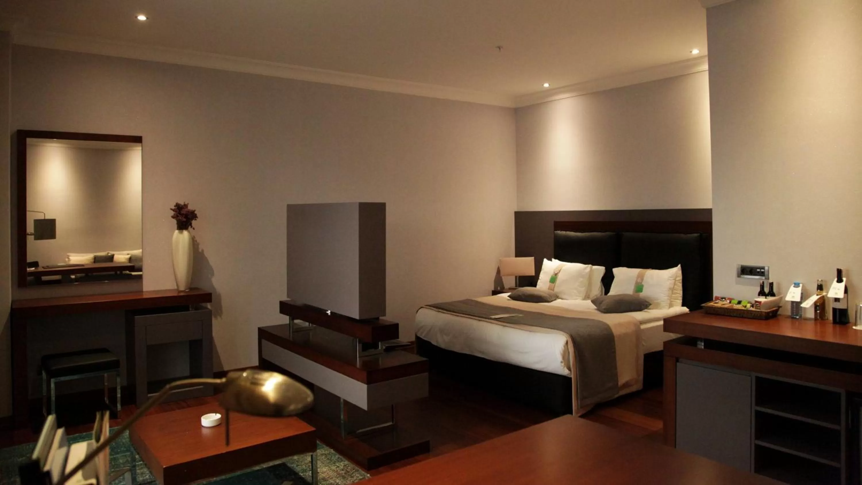 Photo of the whole room, Bed in Nova Plaza Prime Hotel