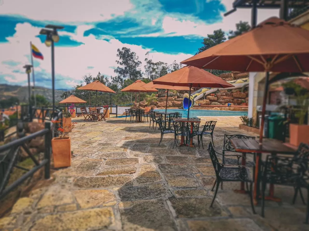 Patio, Restaurant/Places to Eat in Hotel Las Rocas Resort Villanueva