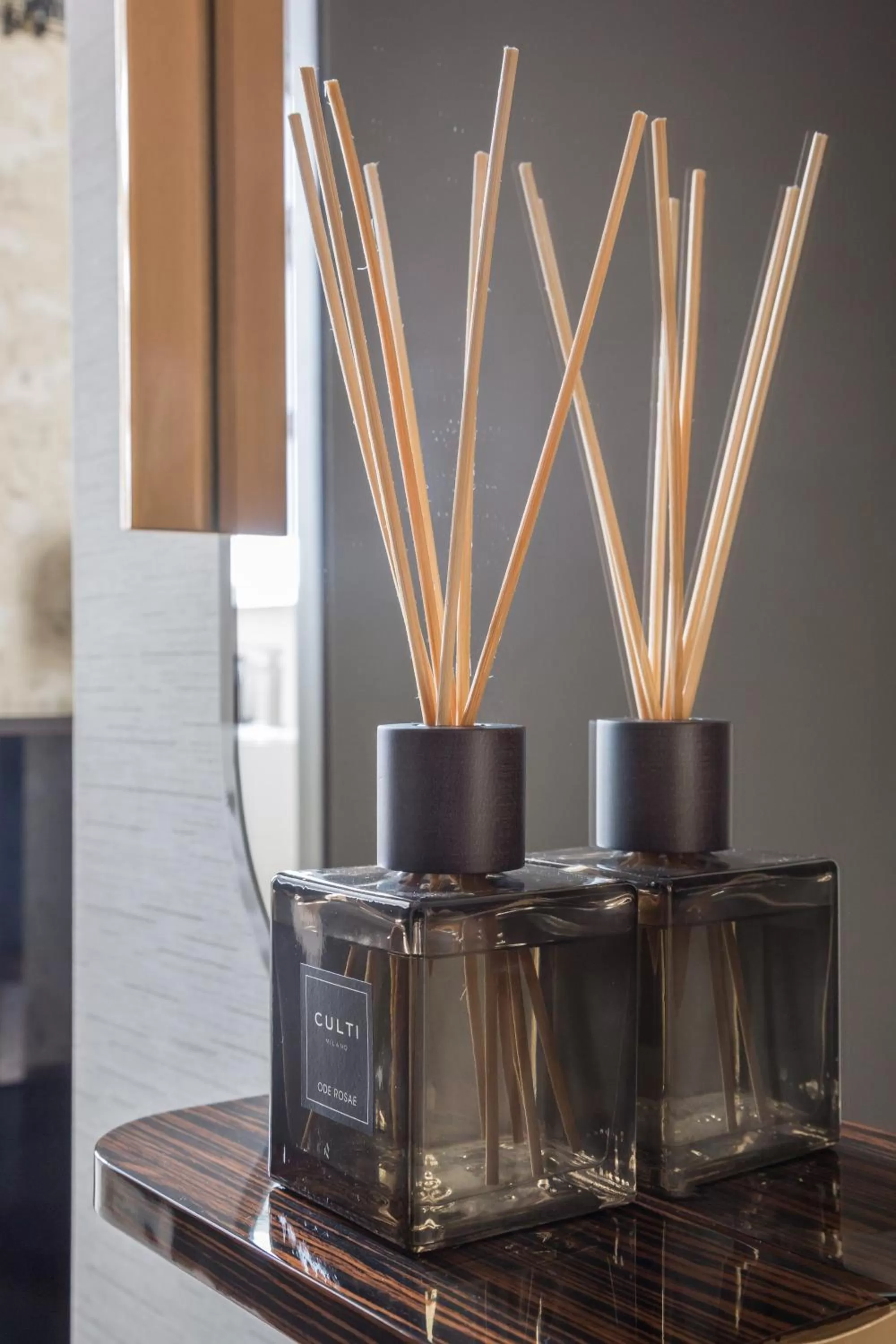 Decorative detail in Hotel MeraPrime Gold Lisboa