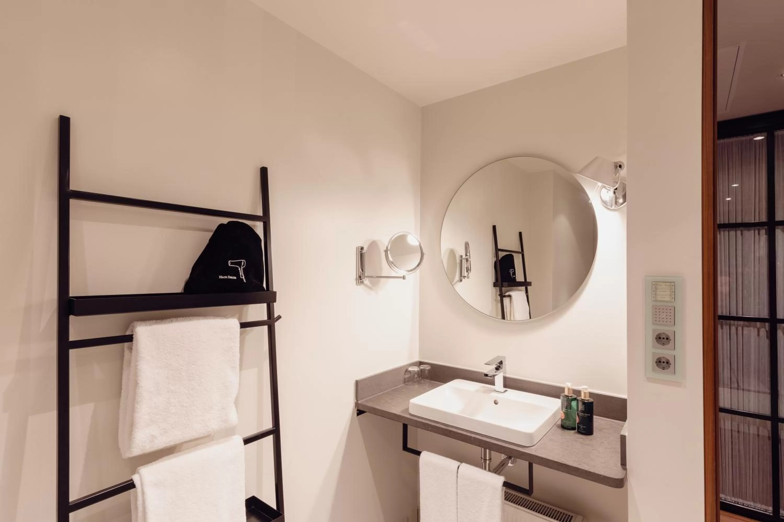 Bathroom in Gastwerk Hotel Hamburg