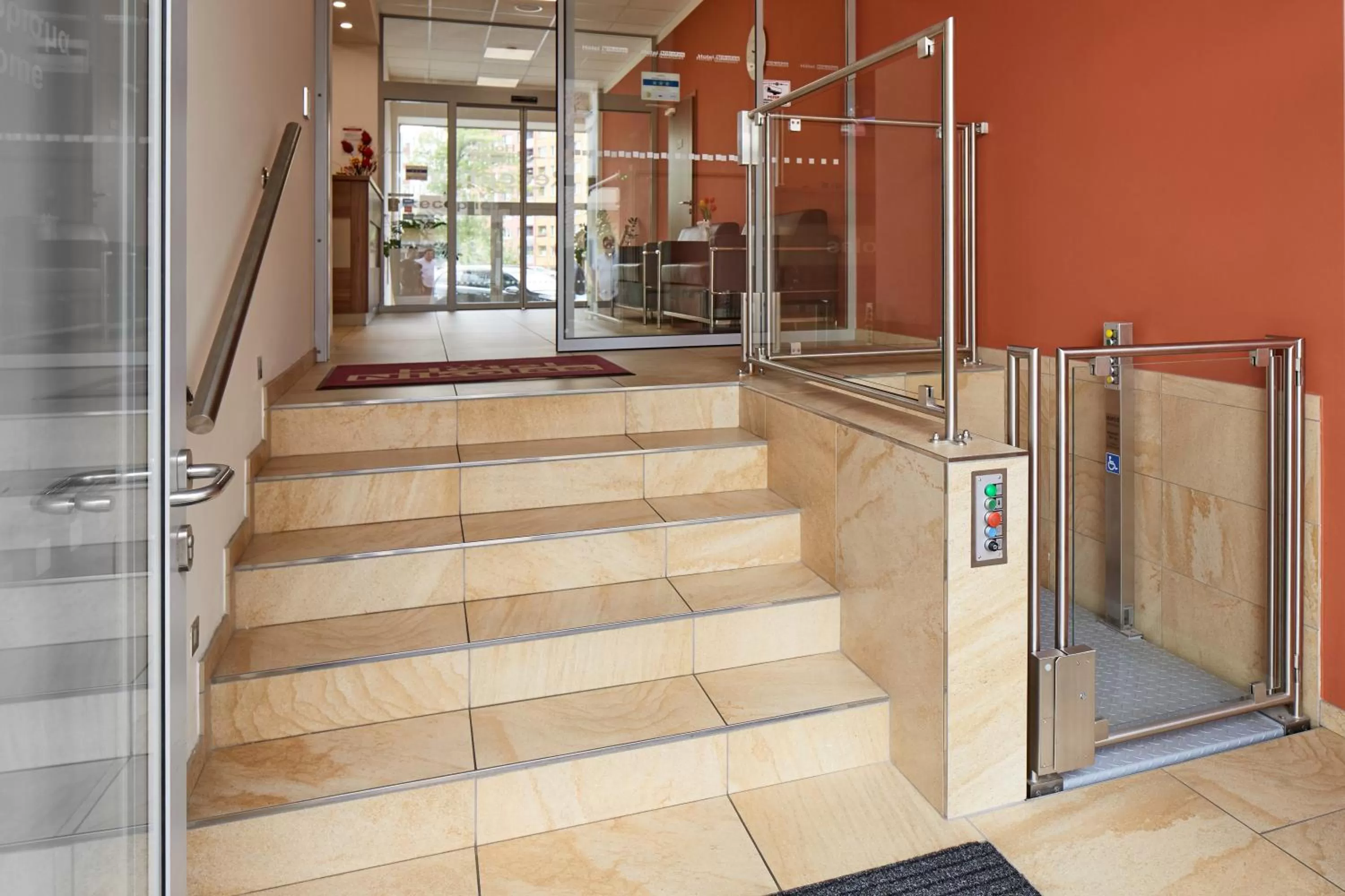 Facility for disabled guests in Hotel Nikolas