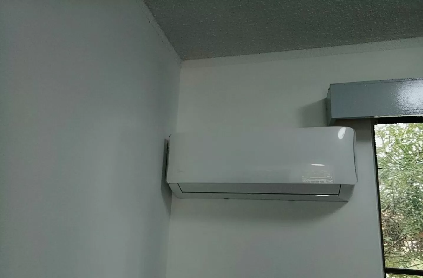 Area and facilities in Excelsior Motor Inn