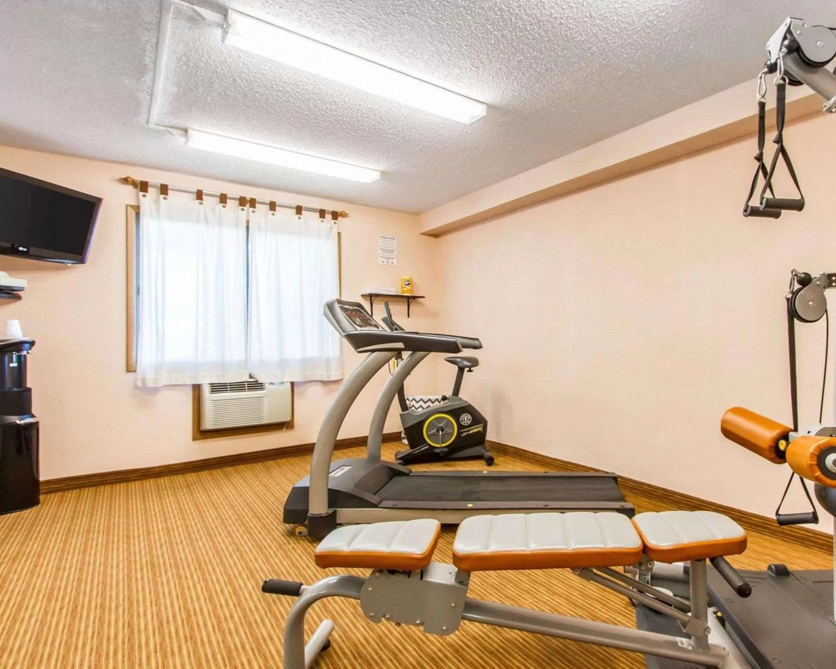 Fitness centre/facilities in Quality Inn & Suites Ottumwa North