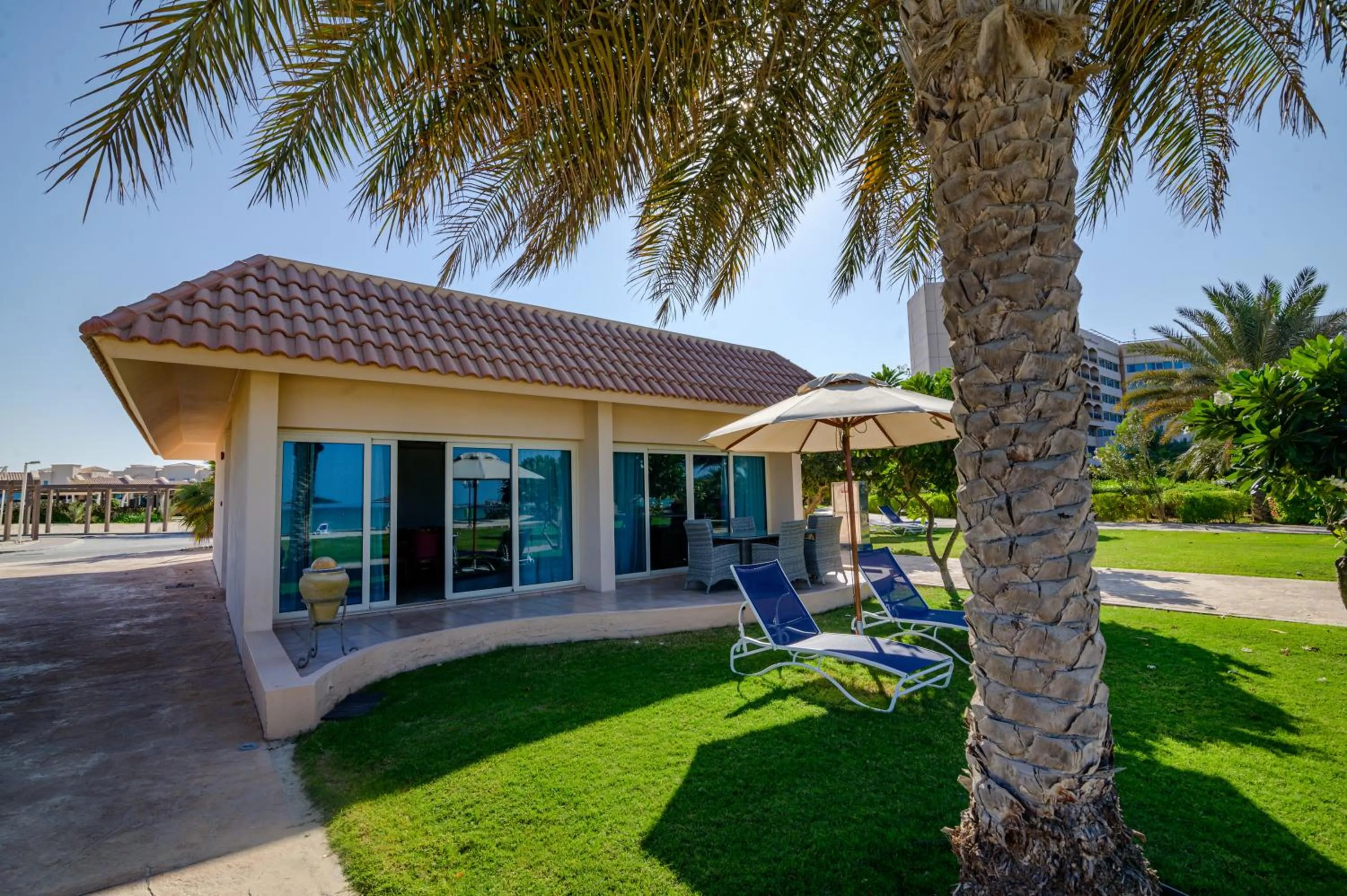 Patio in Danat Jebel Dhanna Resort