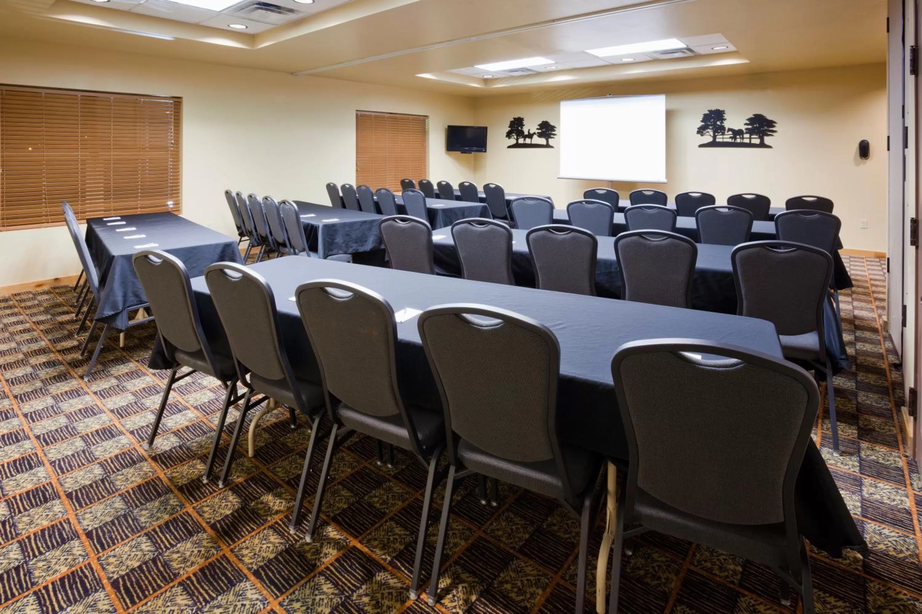 Business facilities in AmericInn by Wyndham Fargo Medical Center