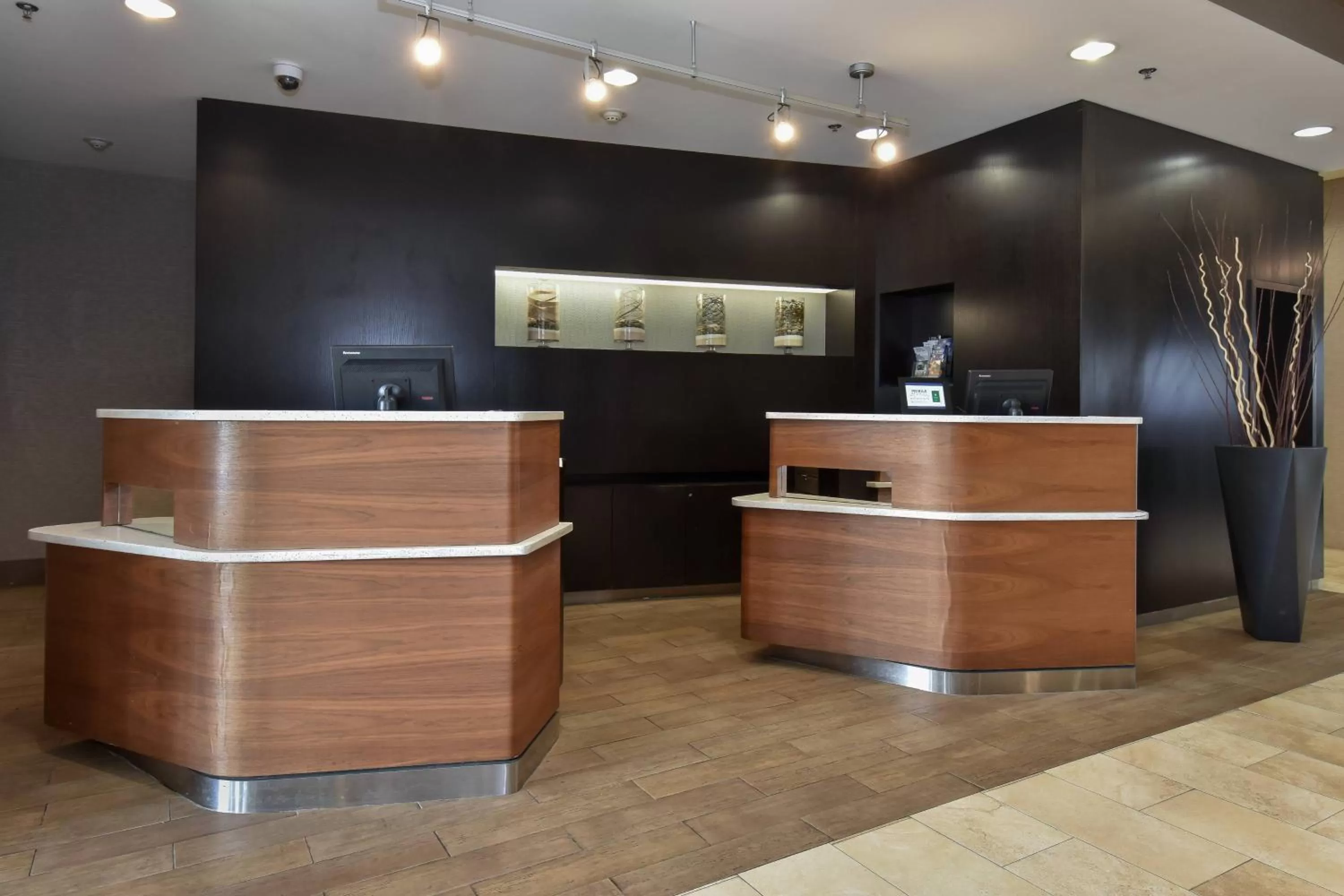 Lobby or reception in Courtyard Charlotte Concord