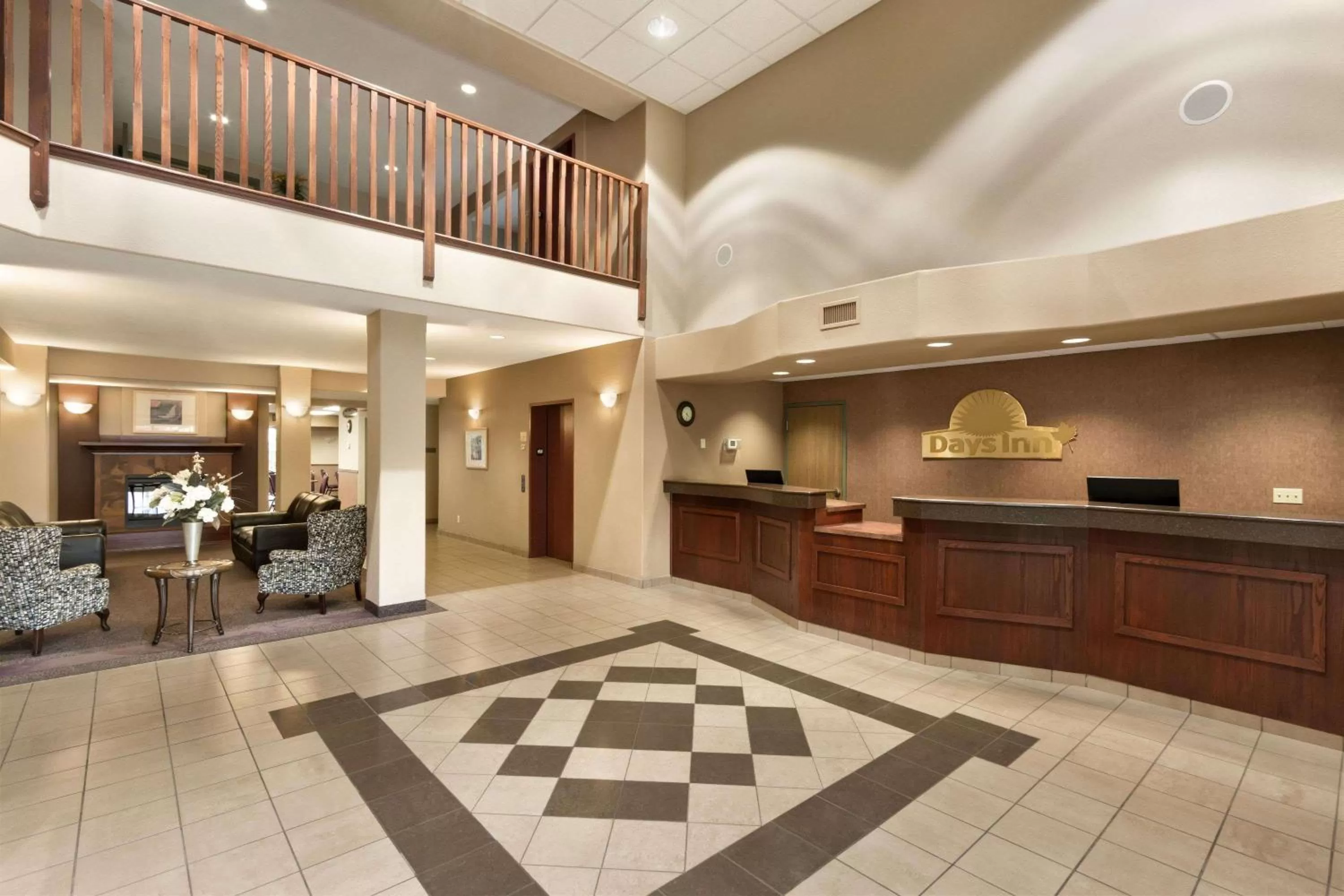 Lobby or reception in Days Inn by Wyndham Thunder Bay North