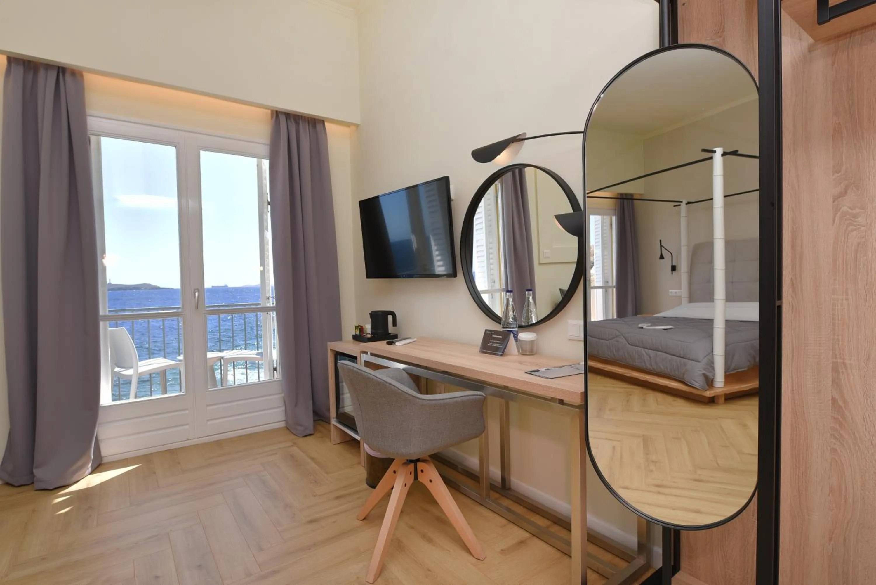 hair dresser in Hotel Hermes