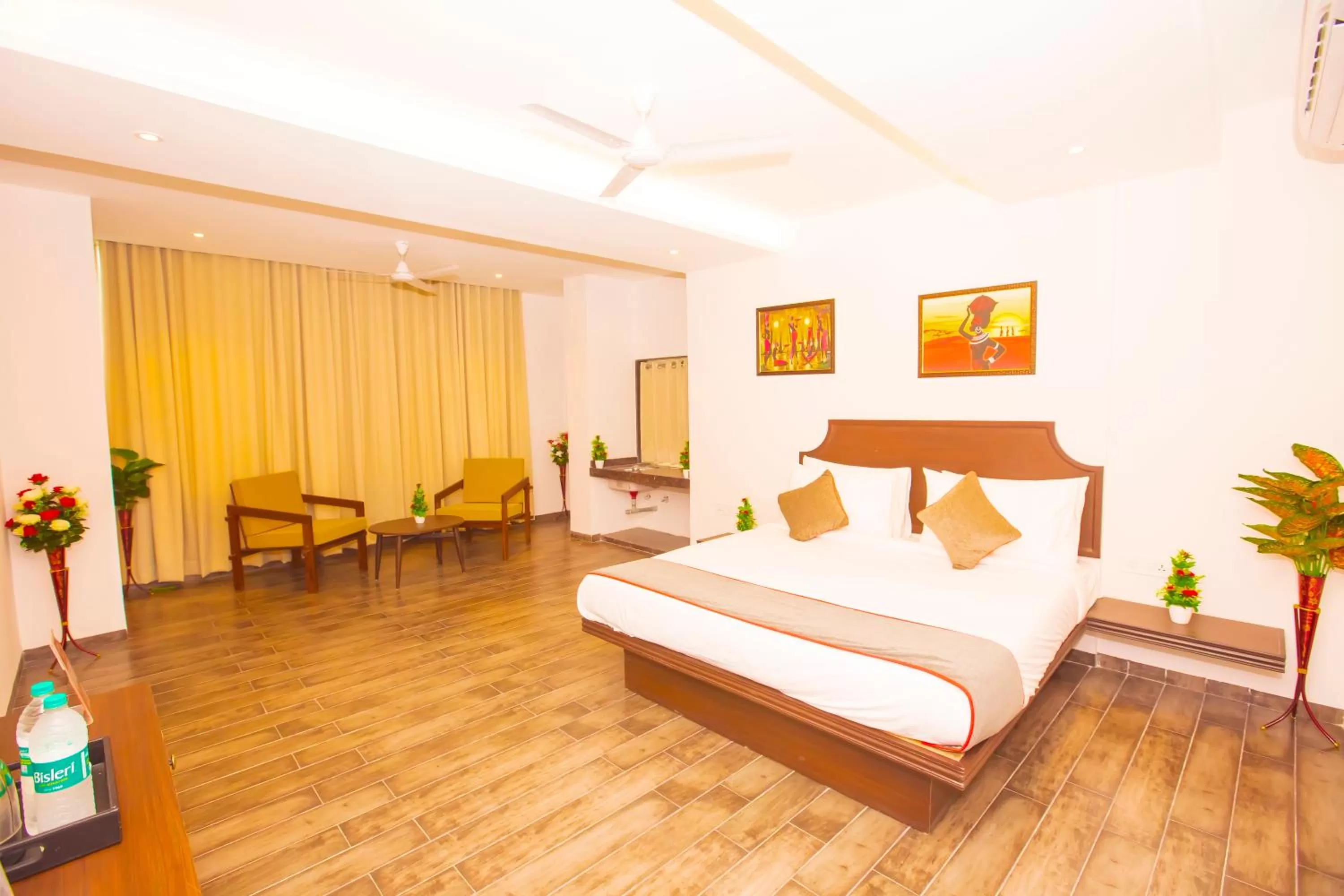 Photo of the whole room in Octave Parkland Suites