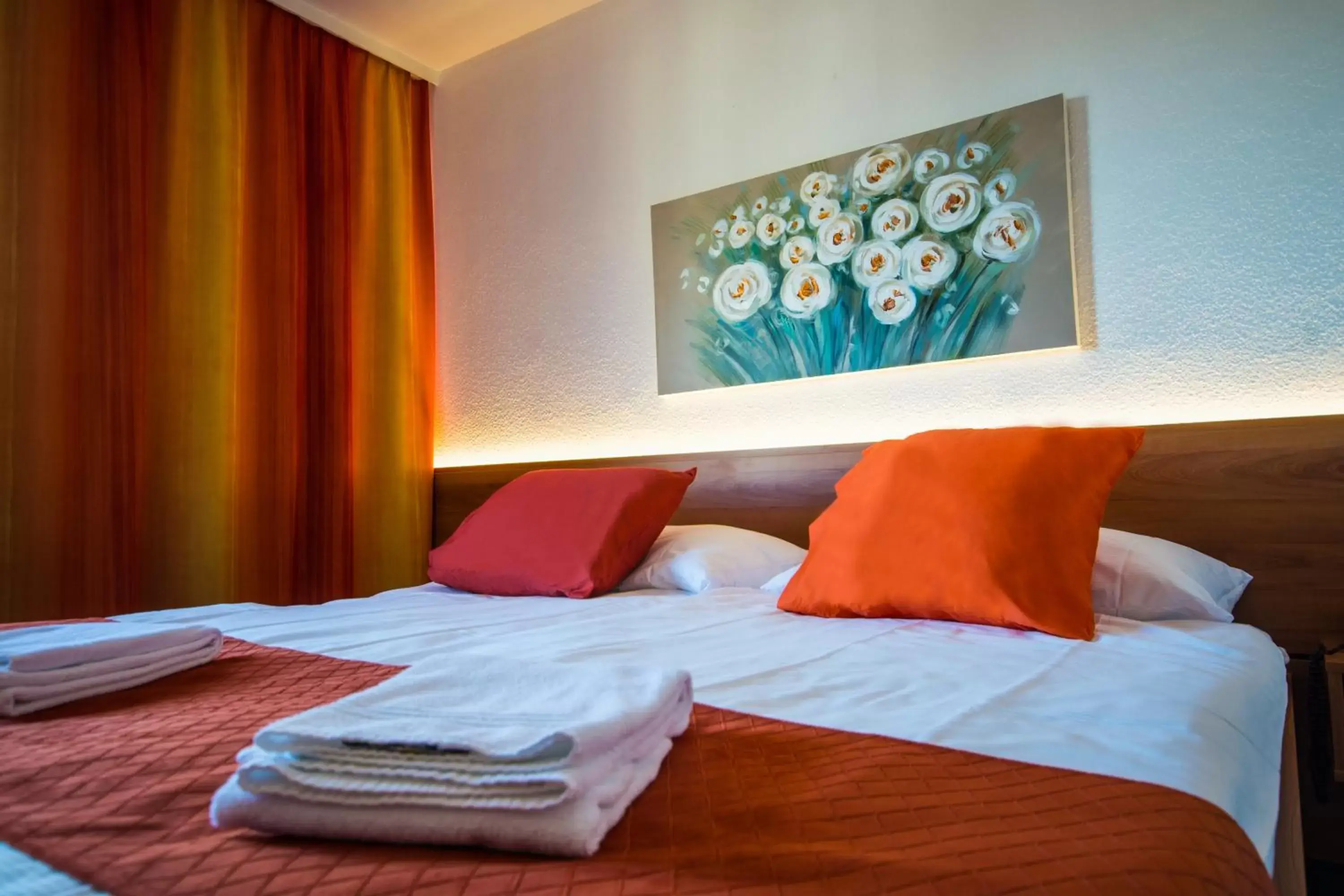 Double Room in Hotel Merkur - West Station Double Room in Hotel Merkur - West Station