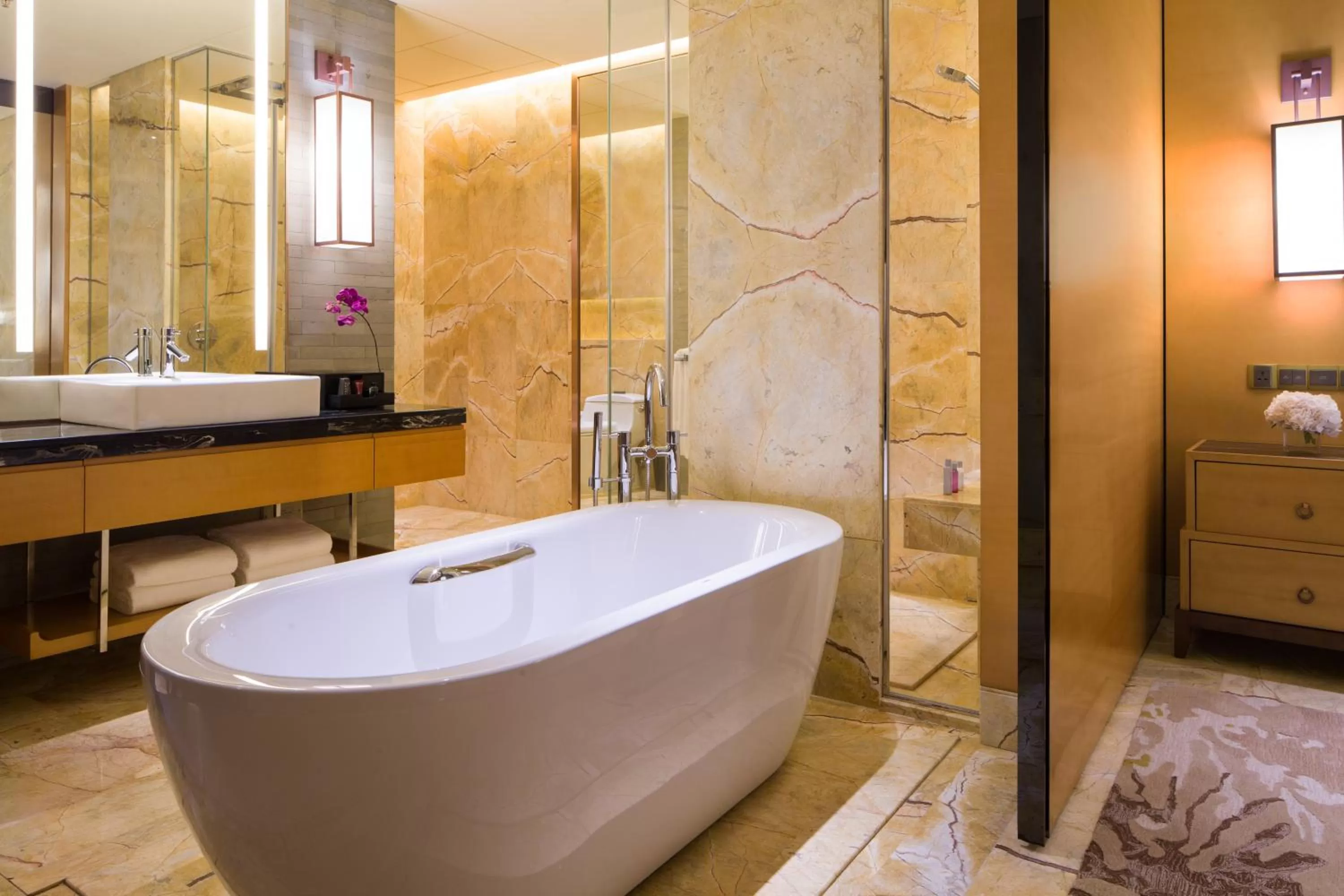 Shower in Haikou Marriott Hotel