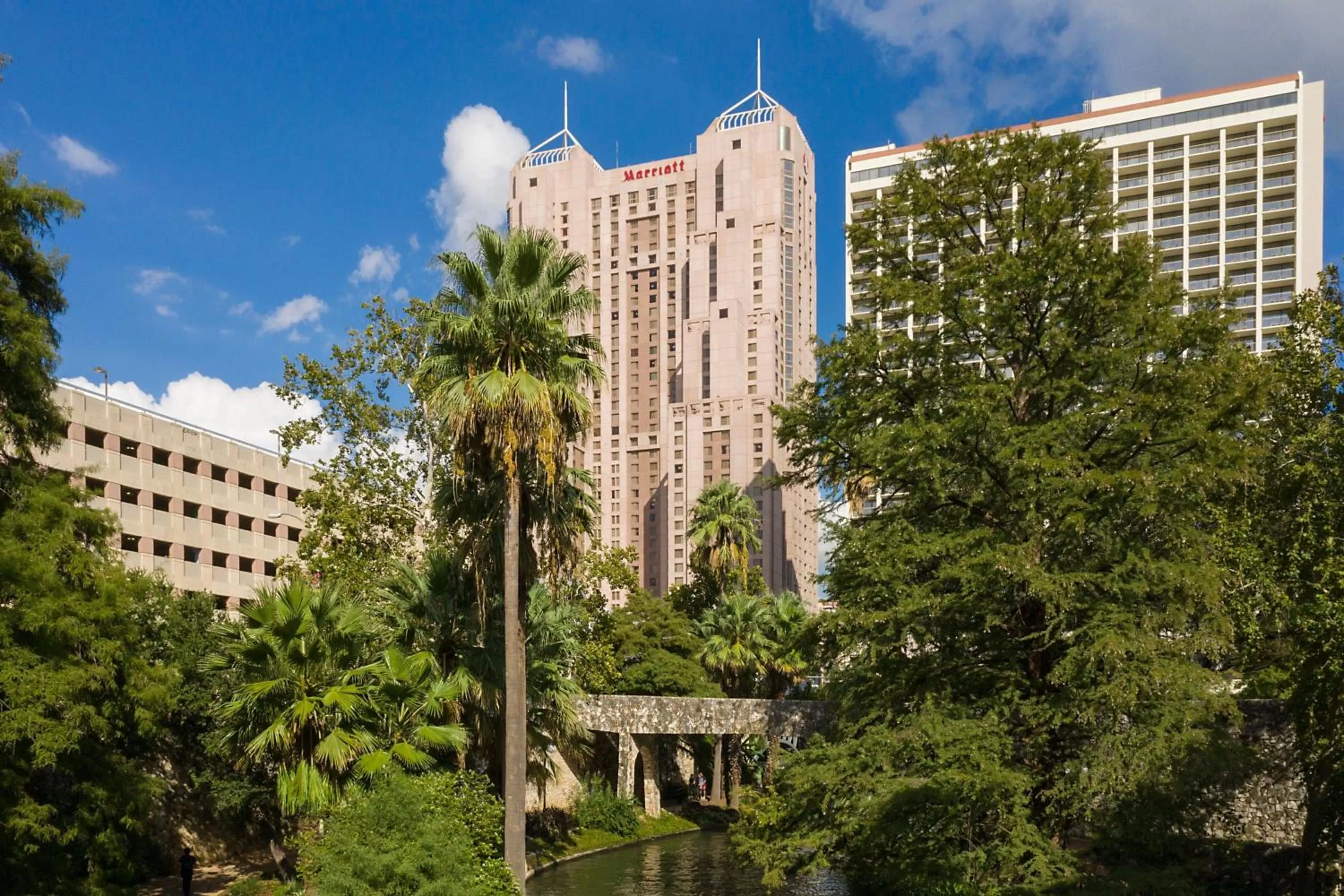 Property building in San Antonio Marriott Rivercenter on the River Walk