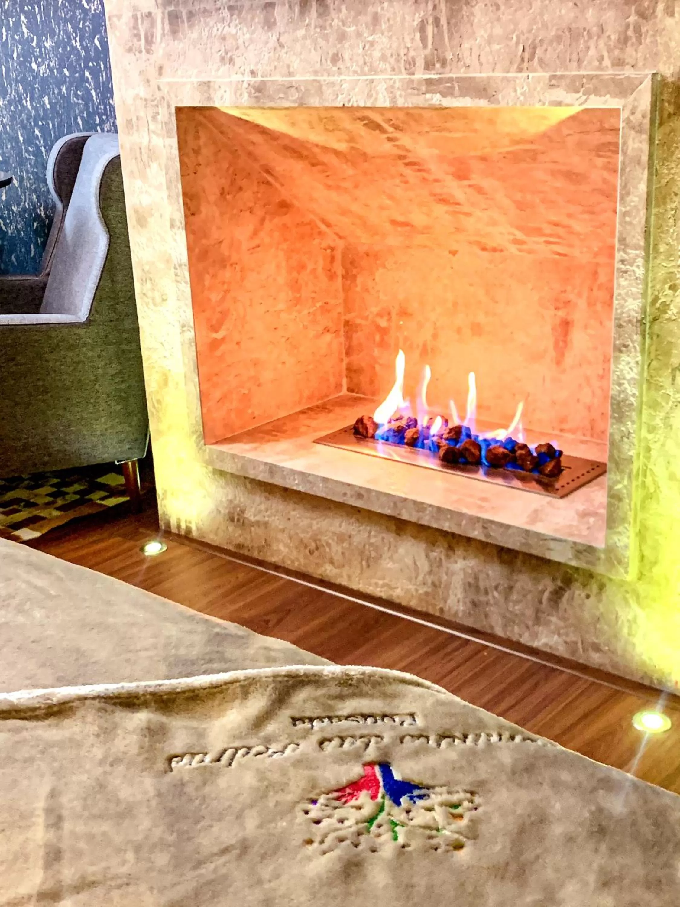 fireplace in Caminho das Pedras Pousada de Charme